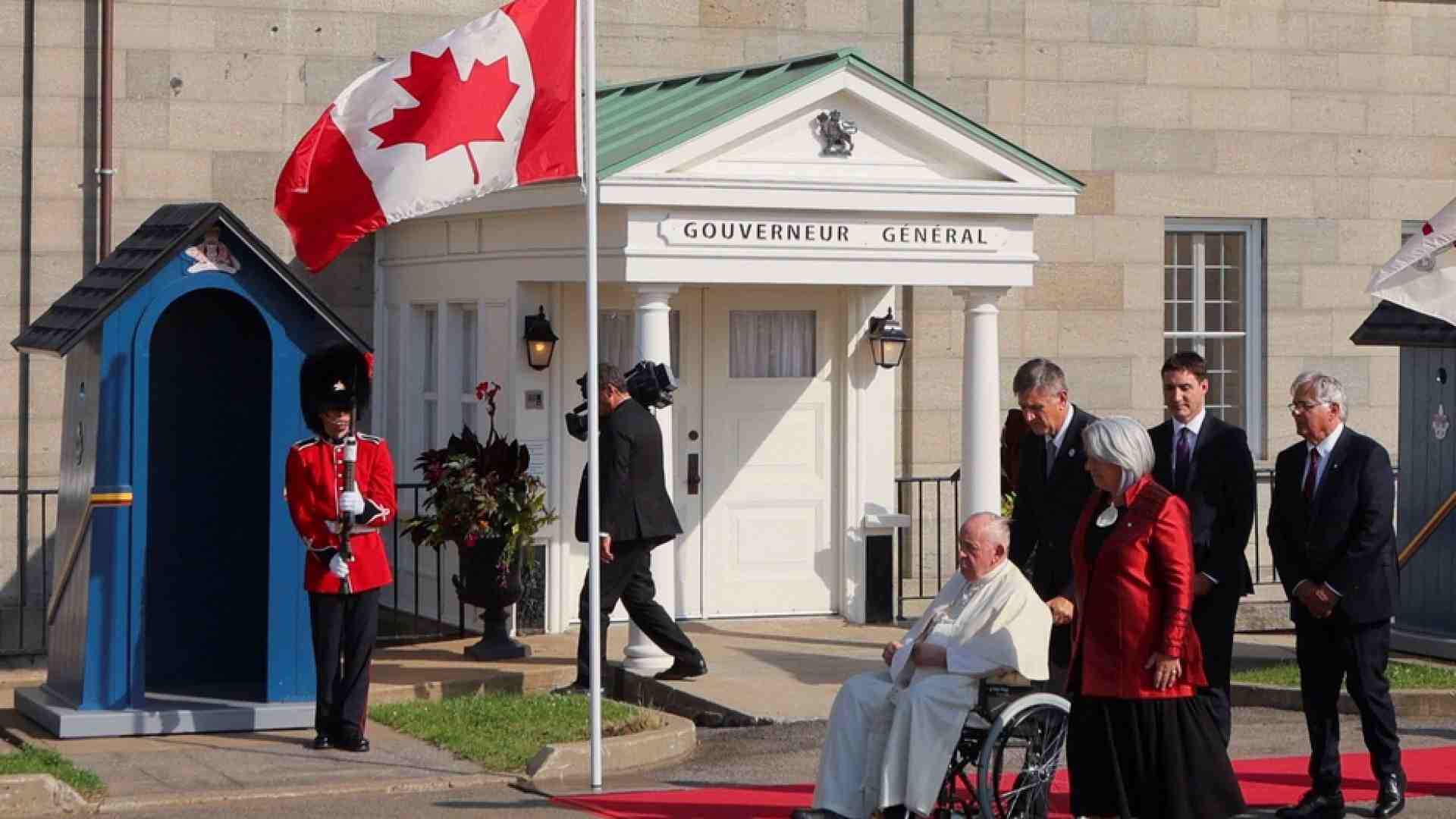Immagine di Il Papa: anche oggi colonizzazioni ideologiche, imparare dai valori indigeni