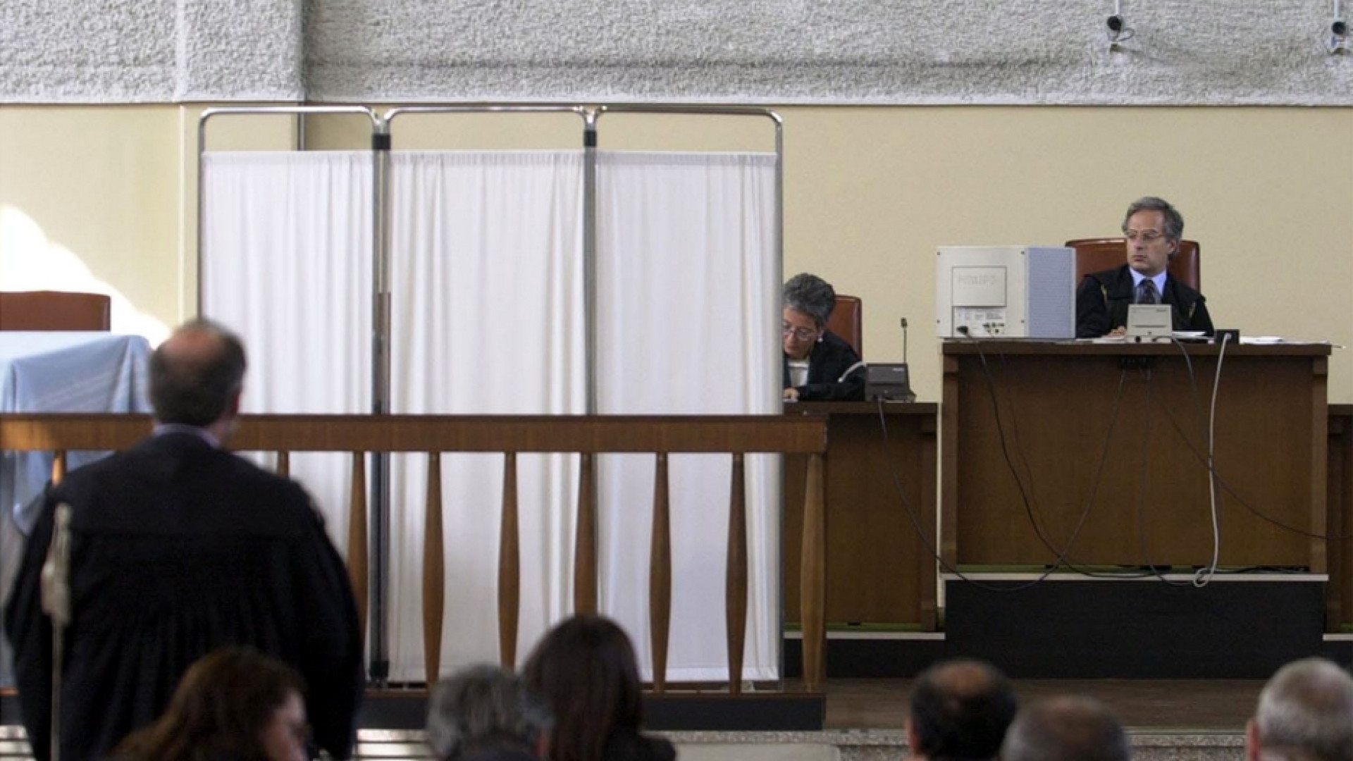 Immagine di La memoria dei testimoni spesso “sbaglia”. Come evitare errori giudiziari