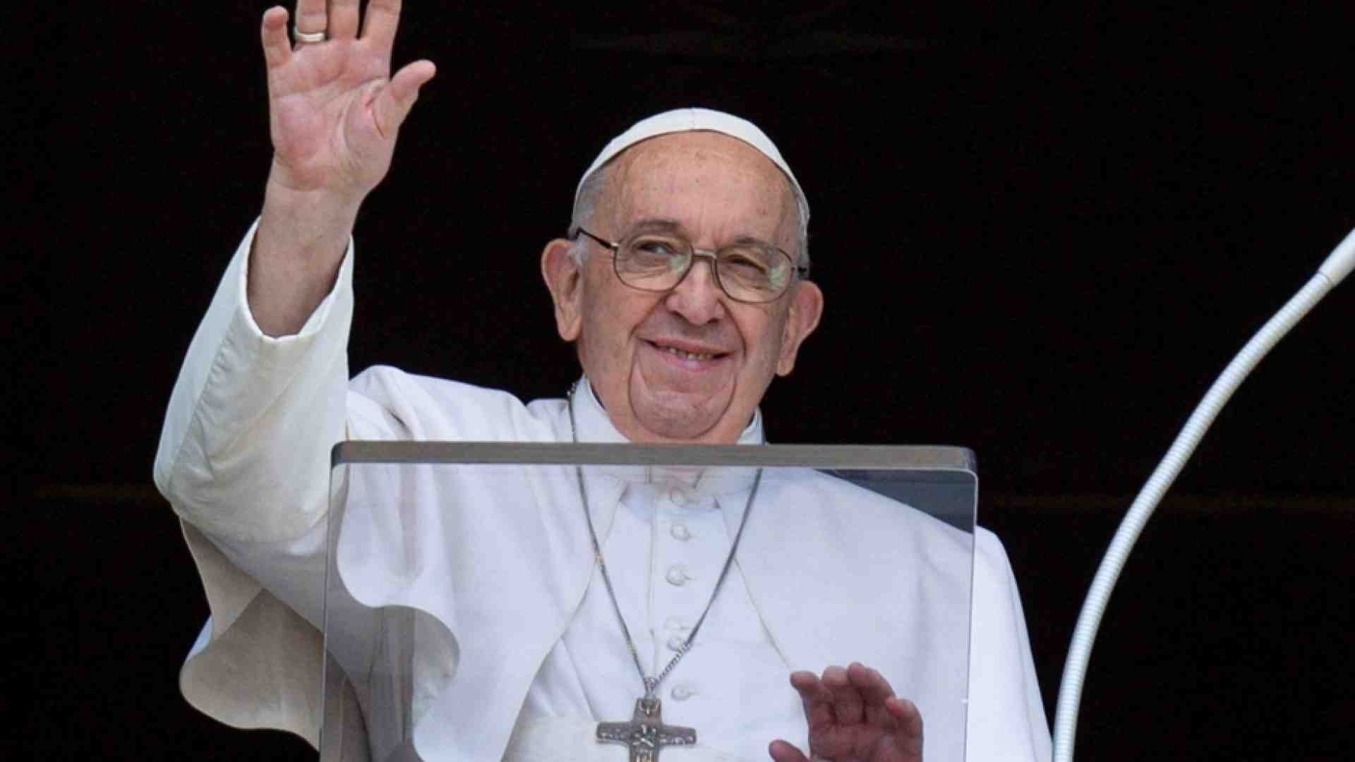 Immagine di Il Papa: le navi di grano partite dall'Ucraina fanno sperare nella pace