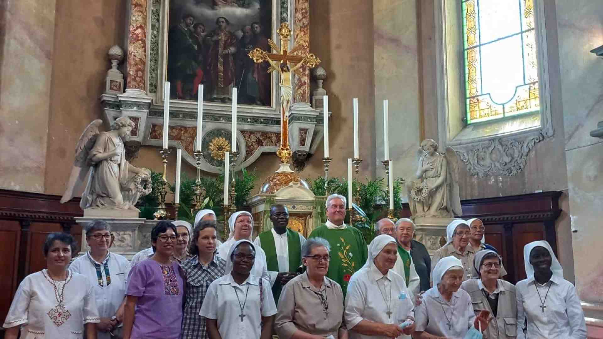 Immagine di Dopo 85 anni le Comboniane hanno salutato San Felice