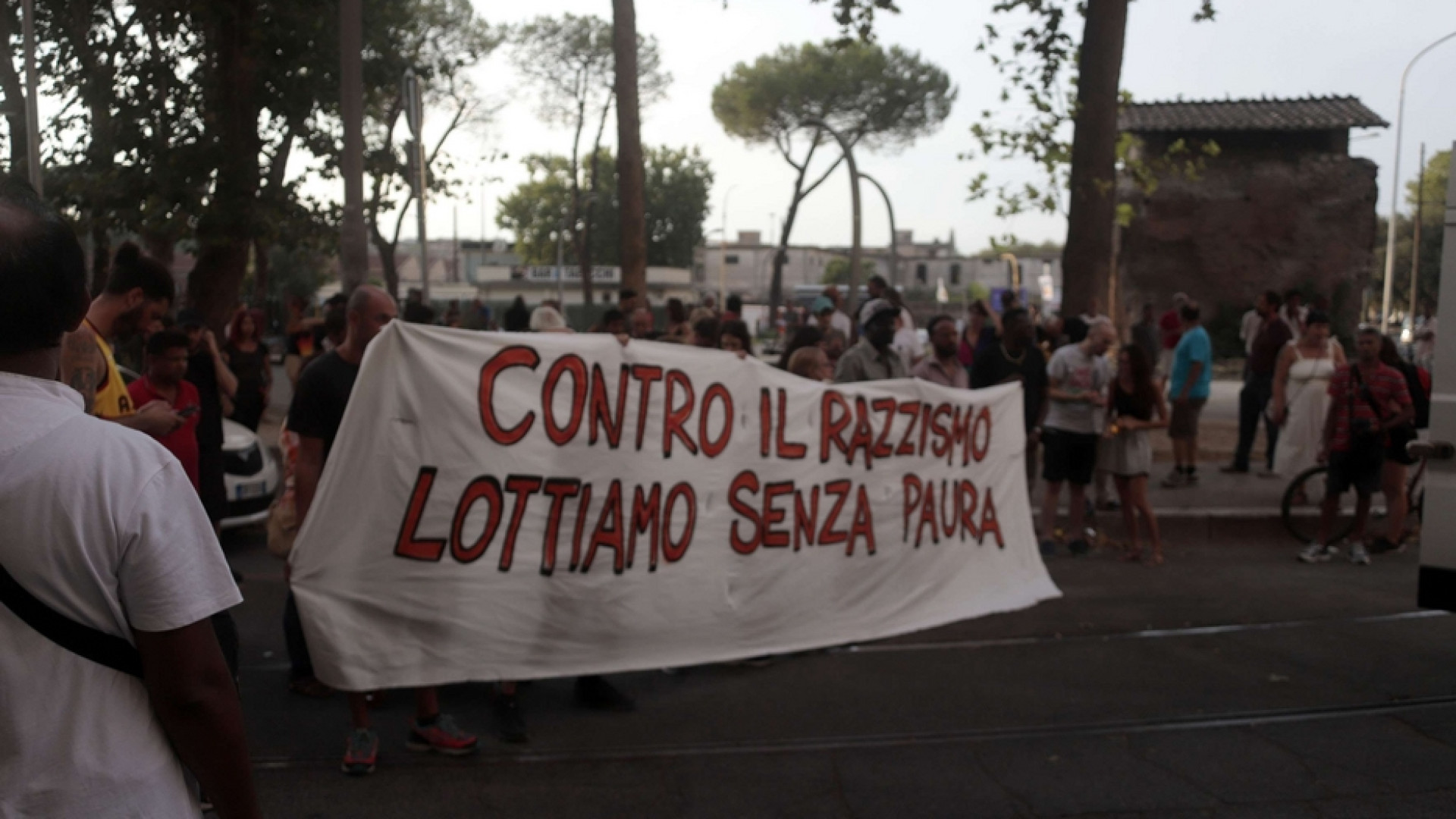 Immagine di Le amare e dure rughe di violenza d'una terra buona e promettente