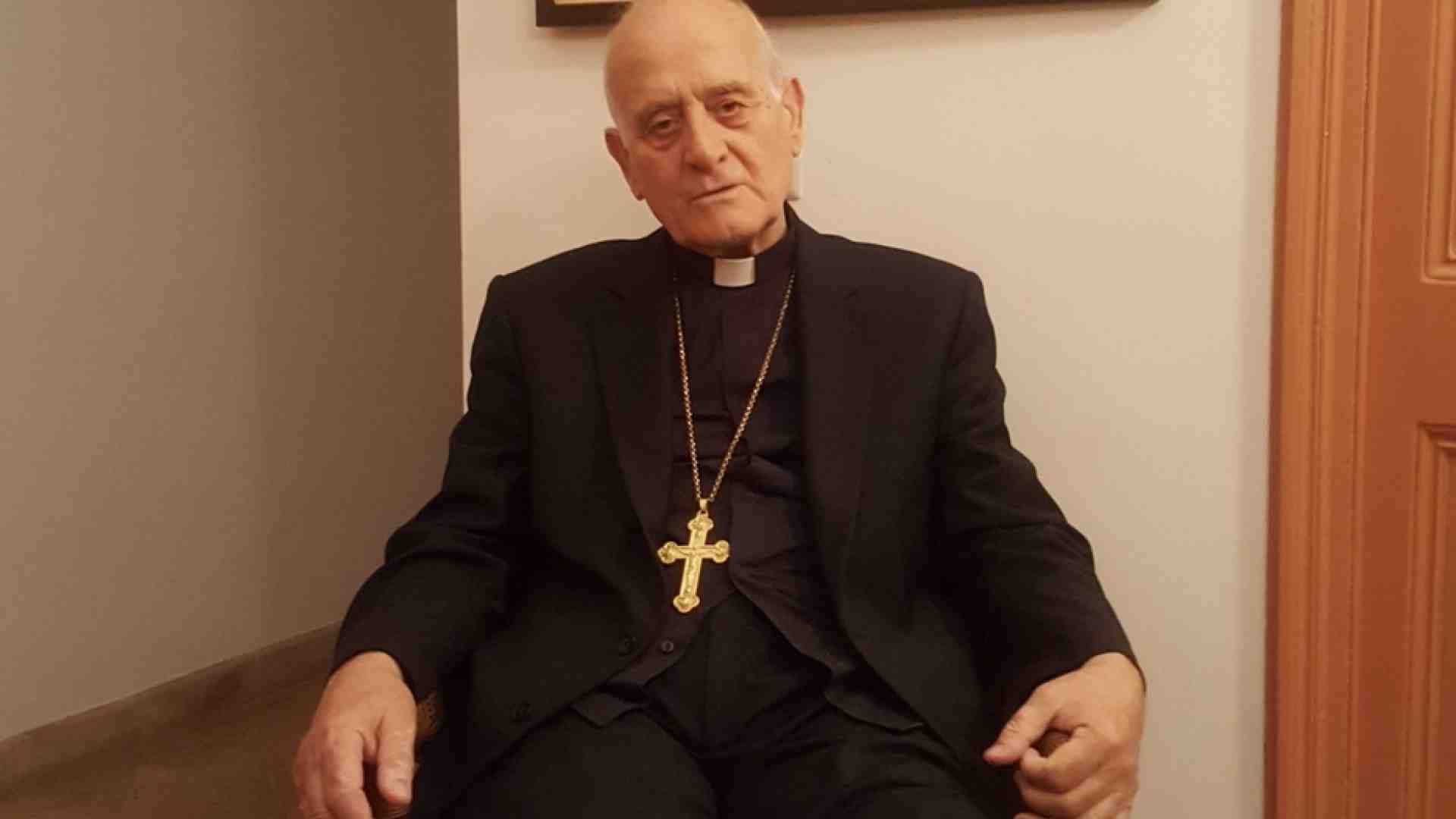 Immagine di Frezza: «La mia vocazione da parroco tra Bibbia e tifo per la Roma»