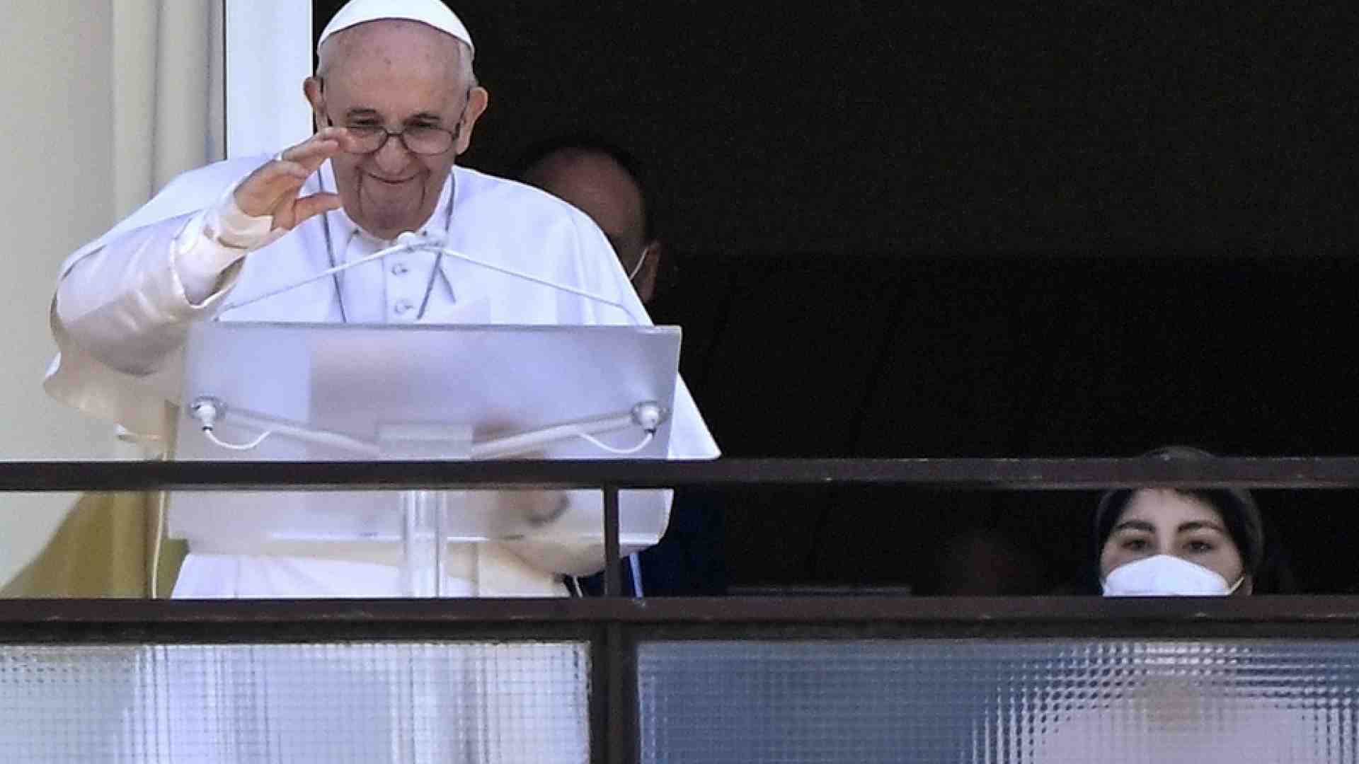 Immagine di La Santa Sede: Papa non "equidistante" tra Ucraina e Russia, ma "equivicino"