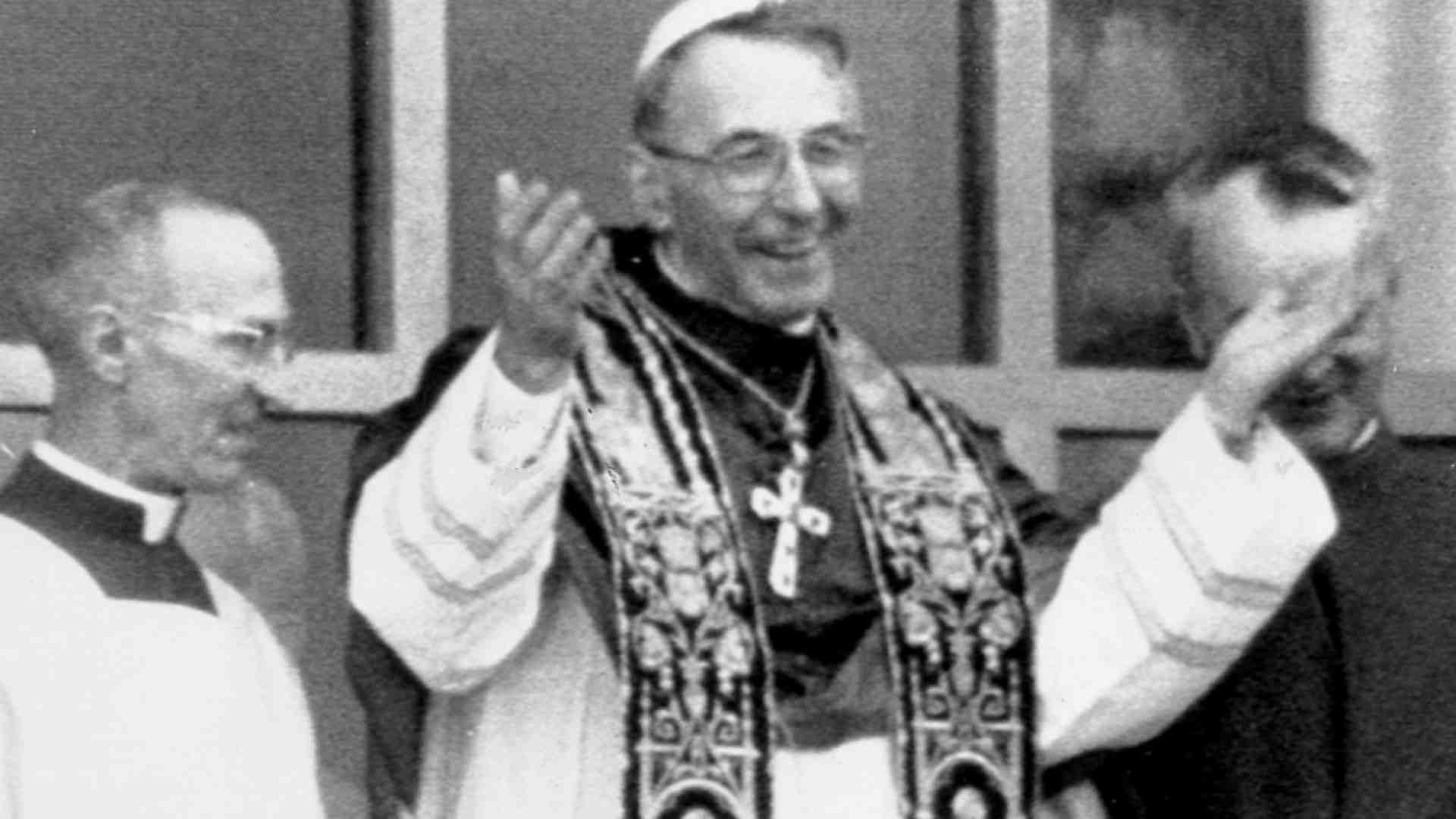 Immagine di 44 anni fa Albino Luciani diventava Papa. Sarà beato il 4 settembre