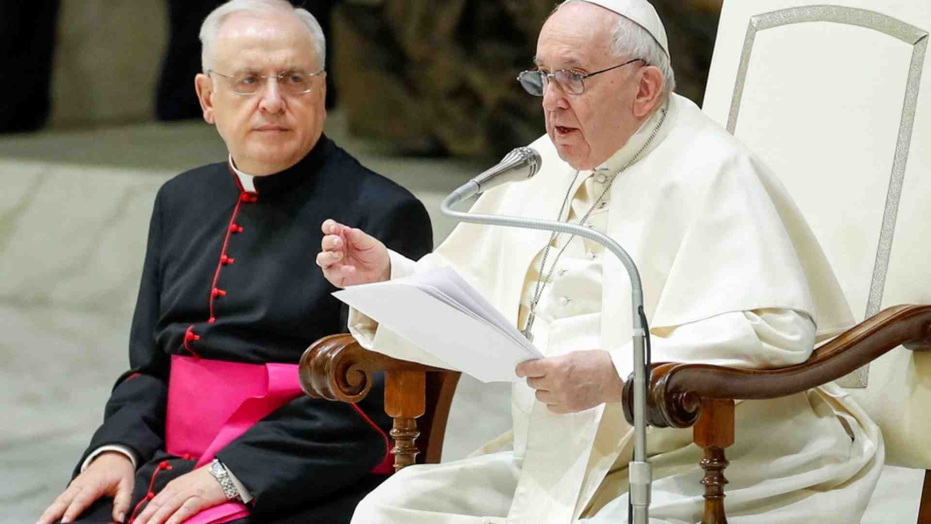 Immagine di Il Papa: la Terra geme e ci implora di fermare la sua distruzione