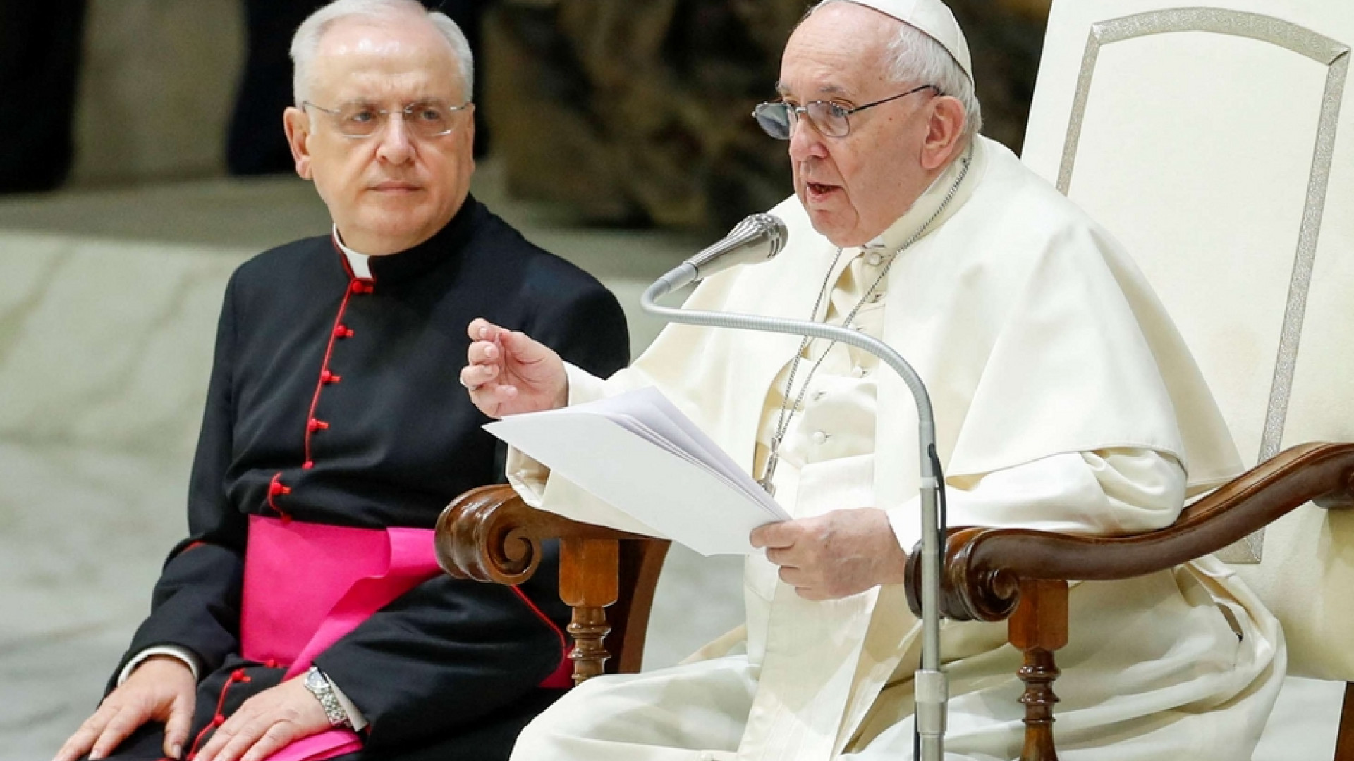 Immagine di Il Papa: la Terra geme e ci implora di fermare la sua distruzione