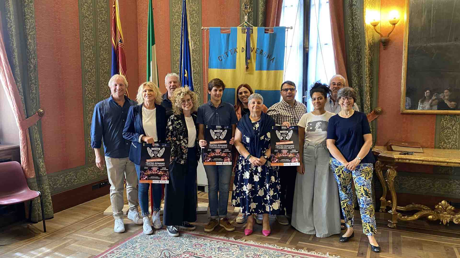 Immagine di La White Project Band al Teatro Romano per solidarietà