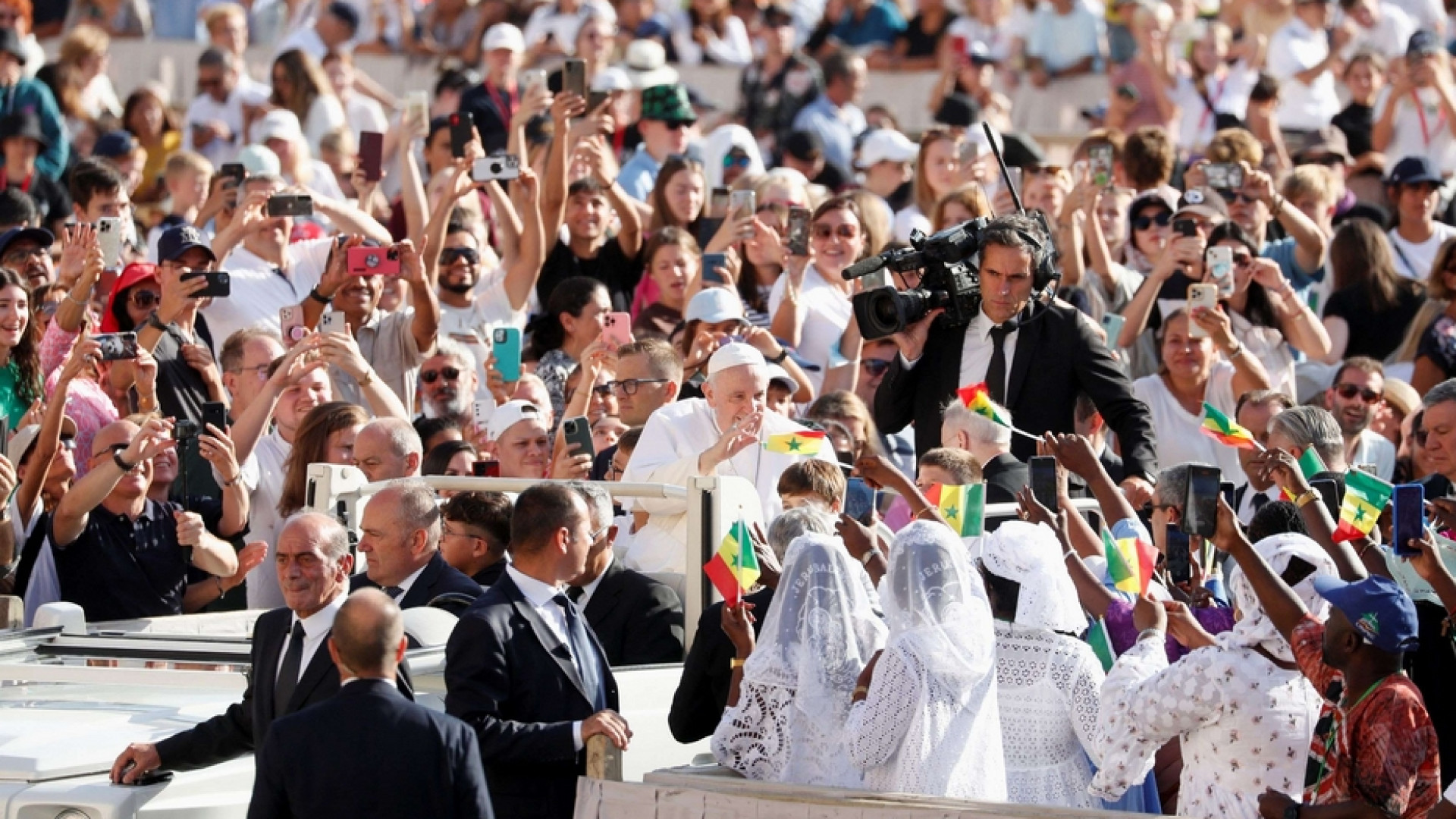 Immagine di Il Papa: stiamo vivendo una guerra mondiale, fermiamoci!