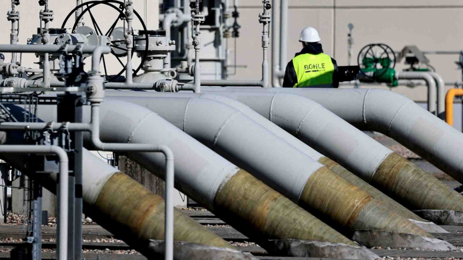 Immagine di Europa divisa, solo 15 sì al tetto sul gas. Delega alla Commissione