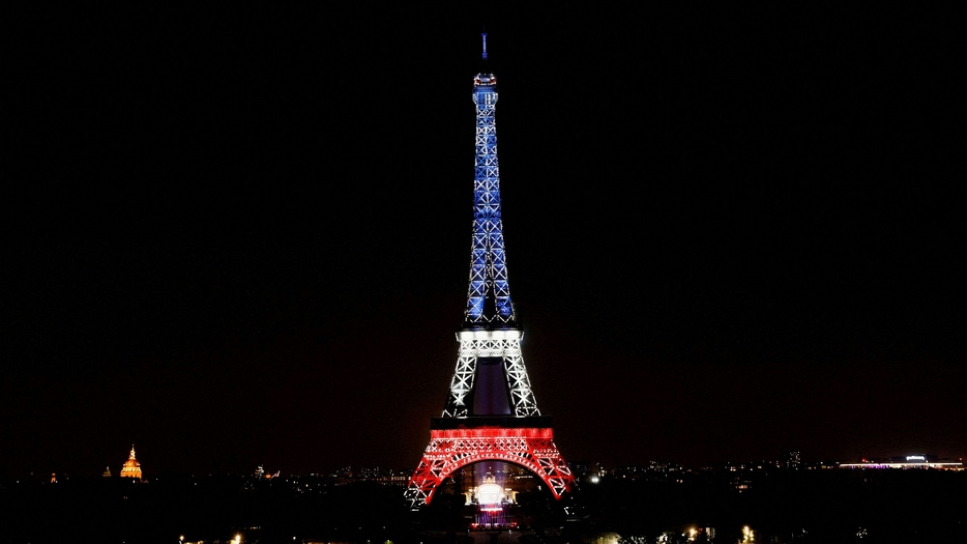 Immagine di Crisi energetica, Parigi "spegnerà" la tour Eiffel