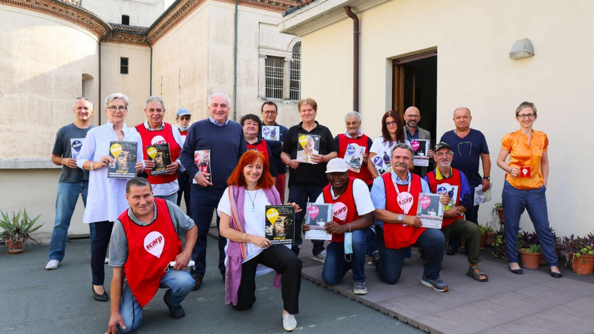 Immagine di La rete dei giornali di strada a Milano, così le notizie diventano solidarietà