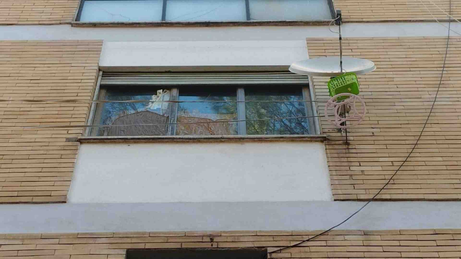Immagine di Il disabile volato dalla finestra a Roma, si indaga su quattro poliziotti