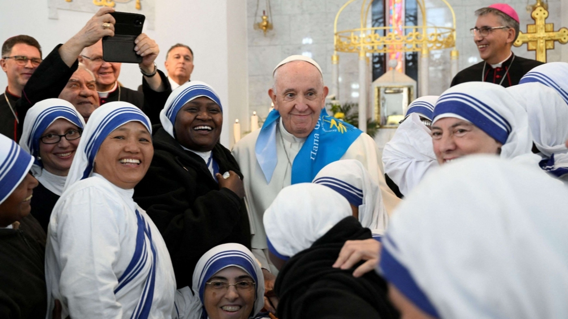 Immagine di Il Papa: "Solo insieme si può fare qualcosa di buono"