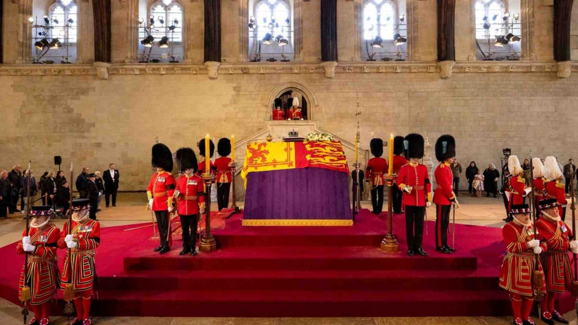 Immagine di I funerali della regina Elisabetta: il cerimoniale e i riti della giornata