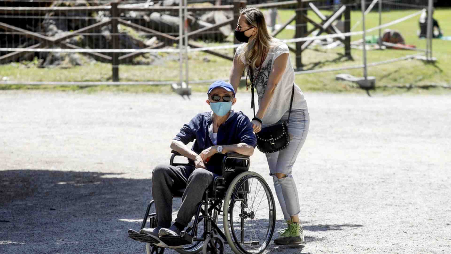 Immagine di E i «caregiver» si sentono abbandonati
