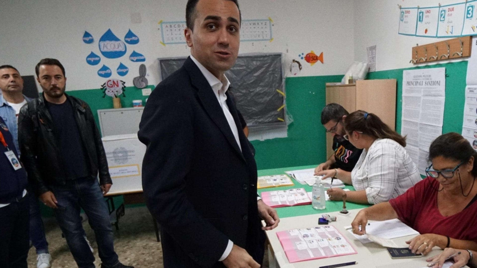 Immagine di Da Di Maio a Bonino: ecco i primi esclusi eccellenti