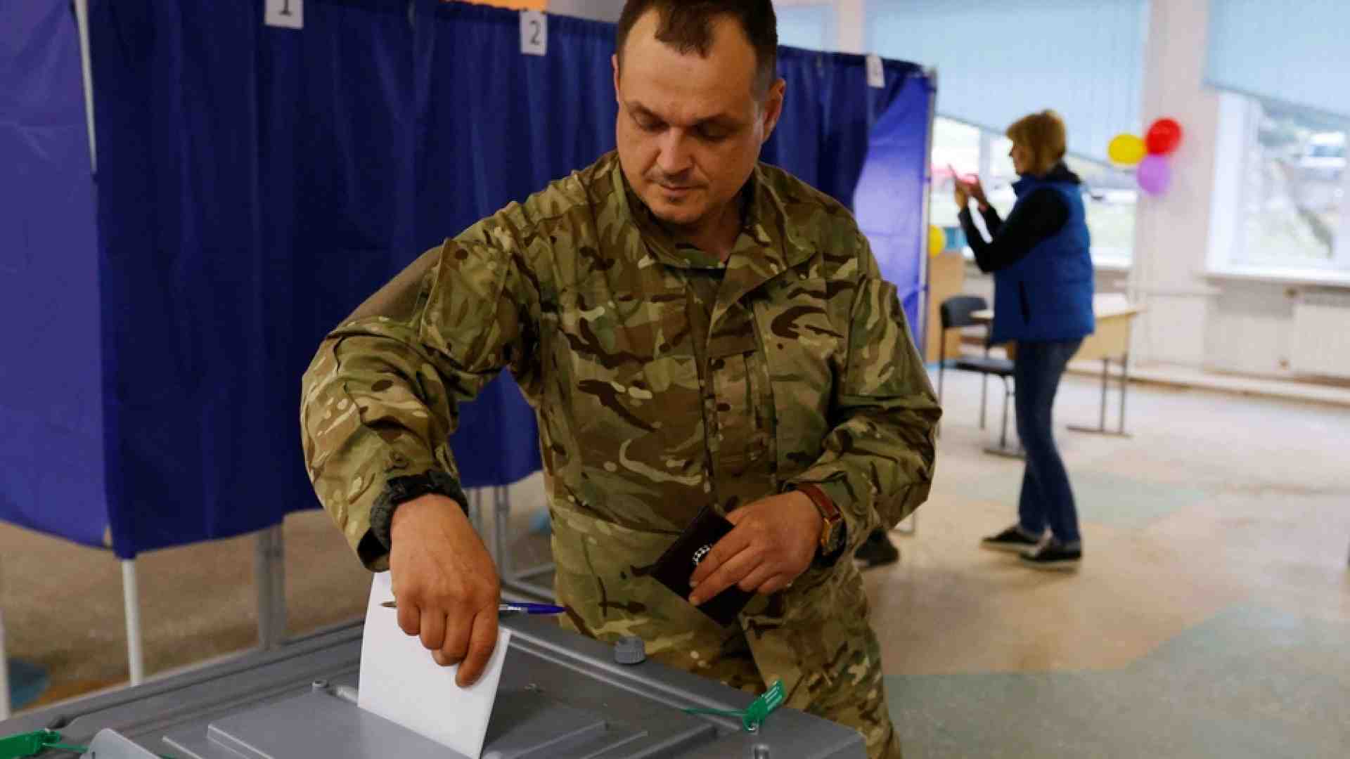 Immagine di Referendum, verso la vittoria schiacciante dell'annessione alla Russia
