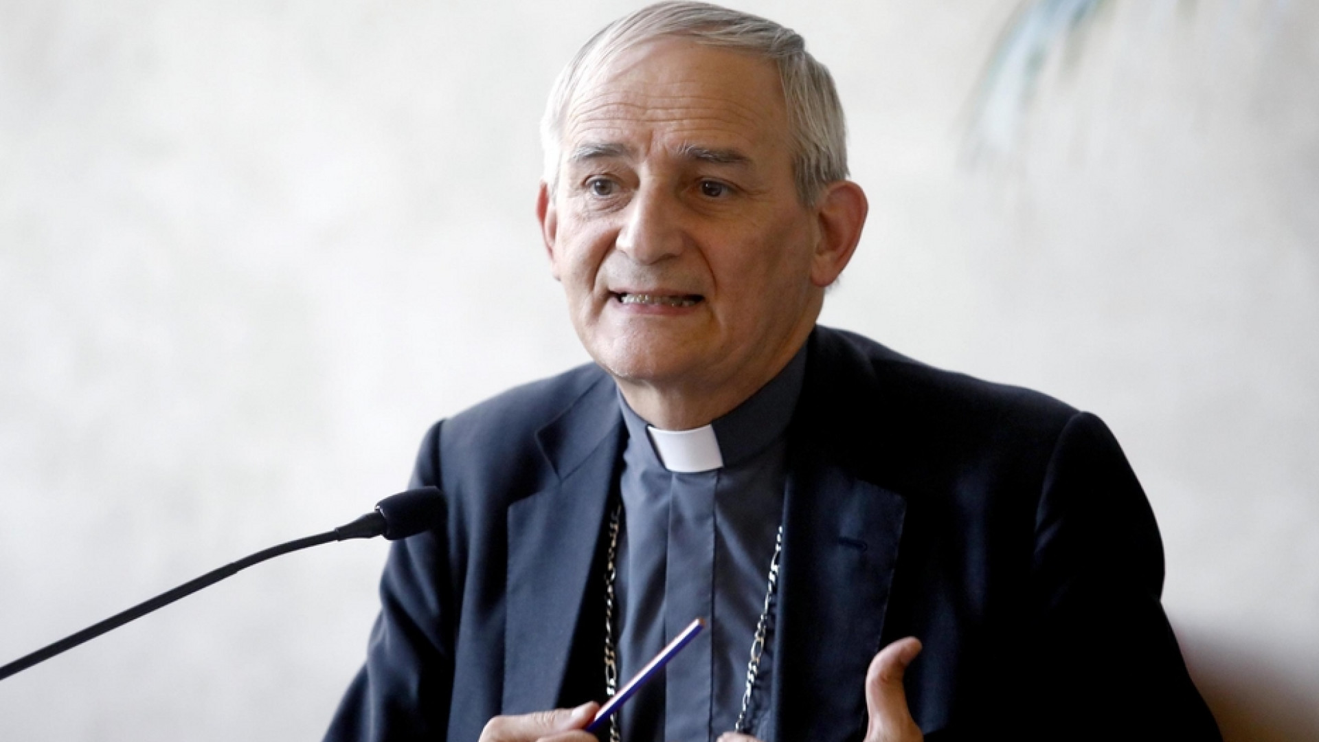 Immagine di Dopo il voto, il cardinale Zuppi: ora servono tante idee e poca ideologia