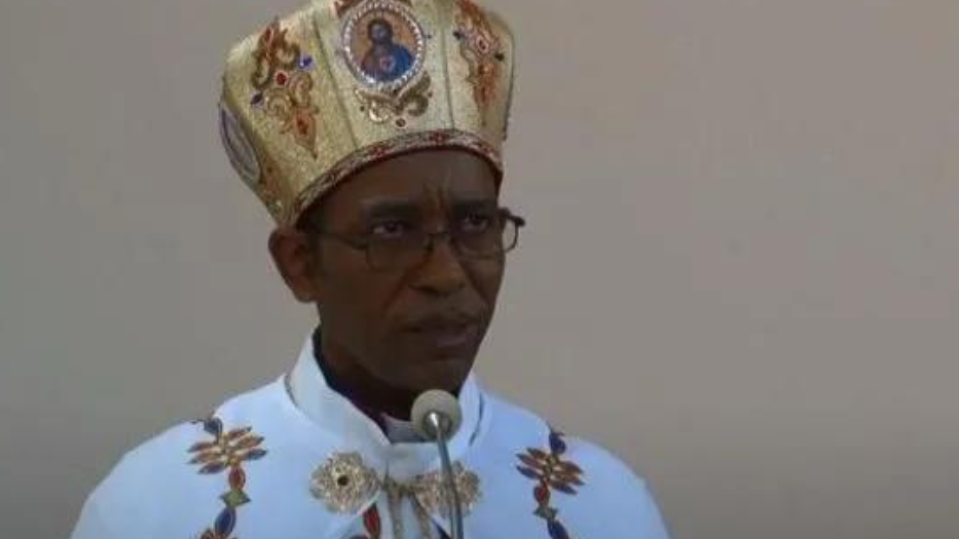 Immagine di Isayas contro la Chiesa, arrestati senza ragione un vescovo e due preti