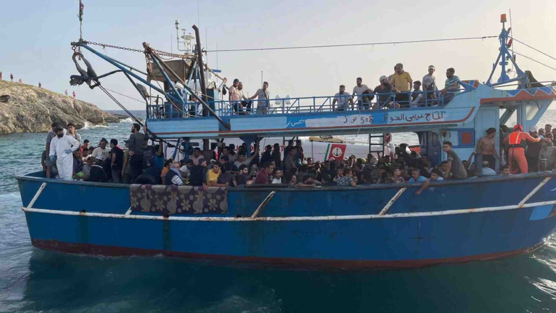 Immagine di La bimba sbarcata da sola a Lampedusa: «Arrestati i genitori in Tunisia»