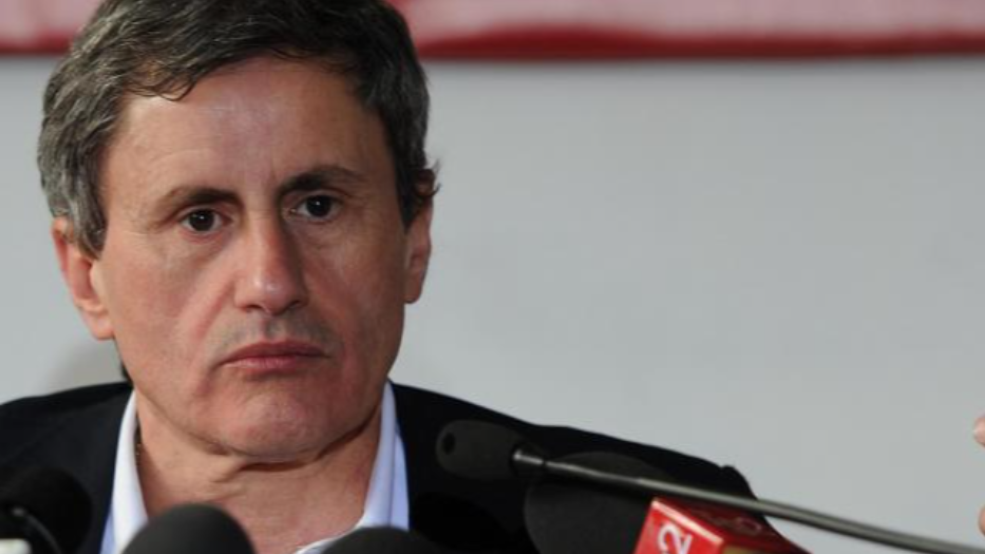 Immagine di Gianni Alemanno: «Tanti cittadini
contrari
all’invio di armi»