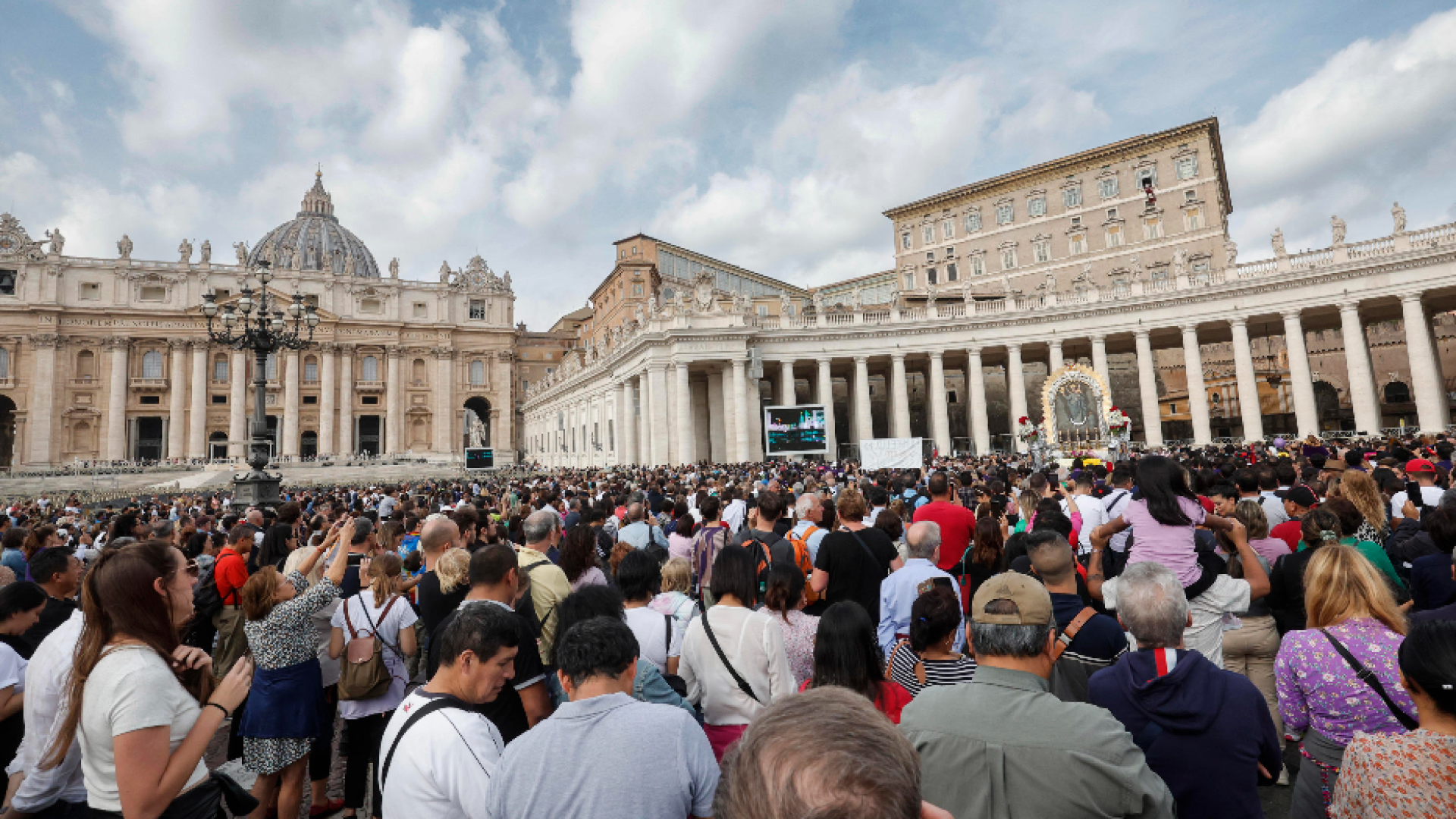 Immagine di Il Papa: "Il 25 al Colosseo preghiamo insieme per la Pace"
