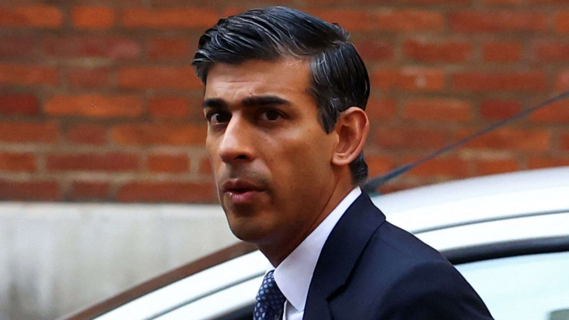 Immagine di Sunak è il nuovo premier britannico, il primo con radici indiane