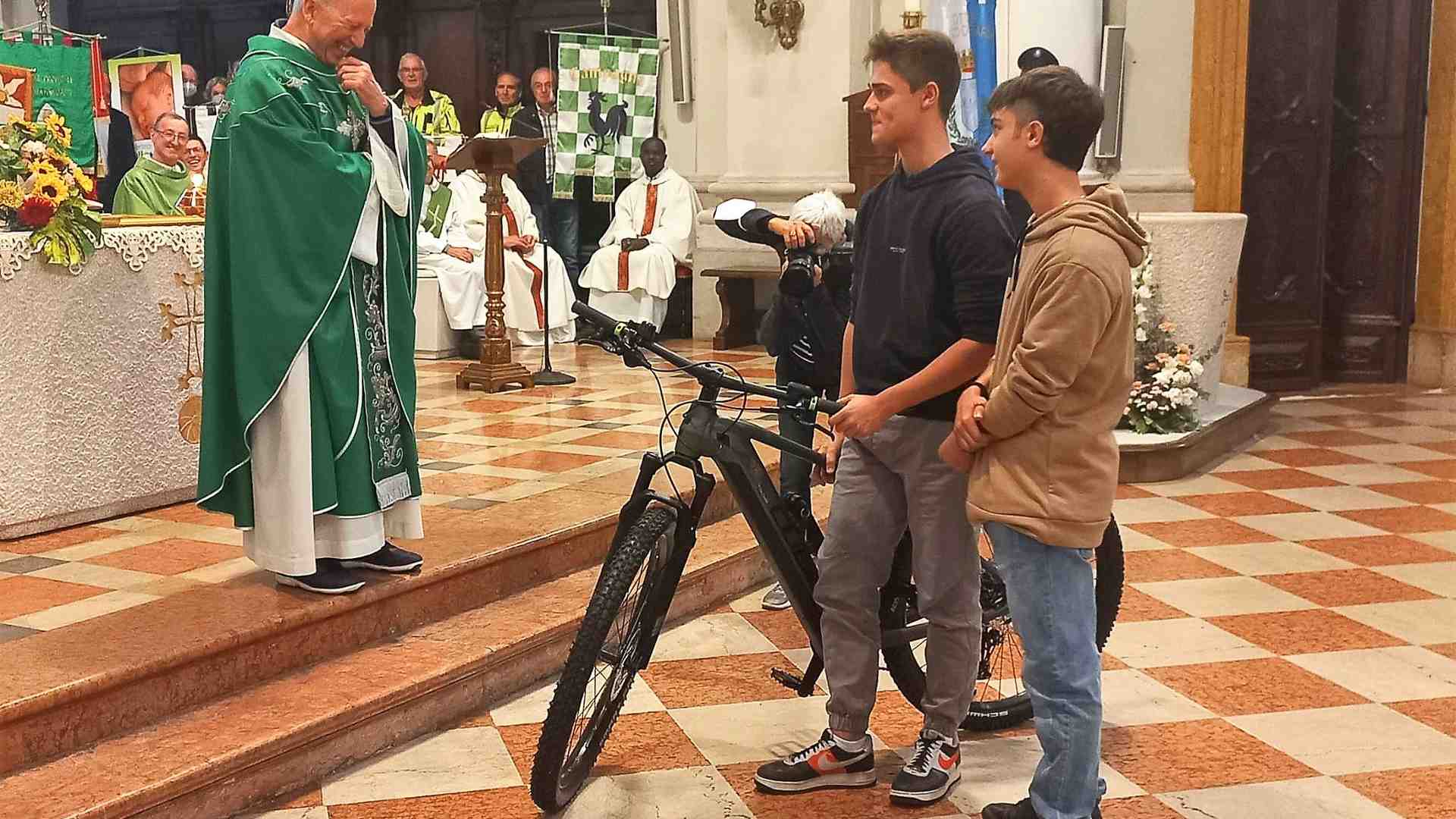Immagine di Un saluto colmo di gratitudine a mons. Osvaldo Checchini