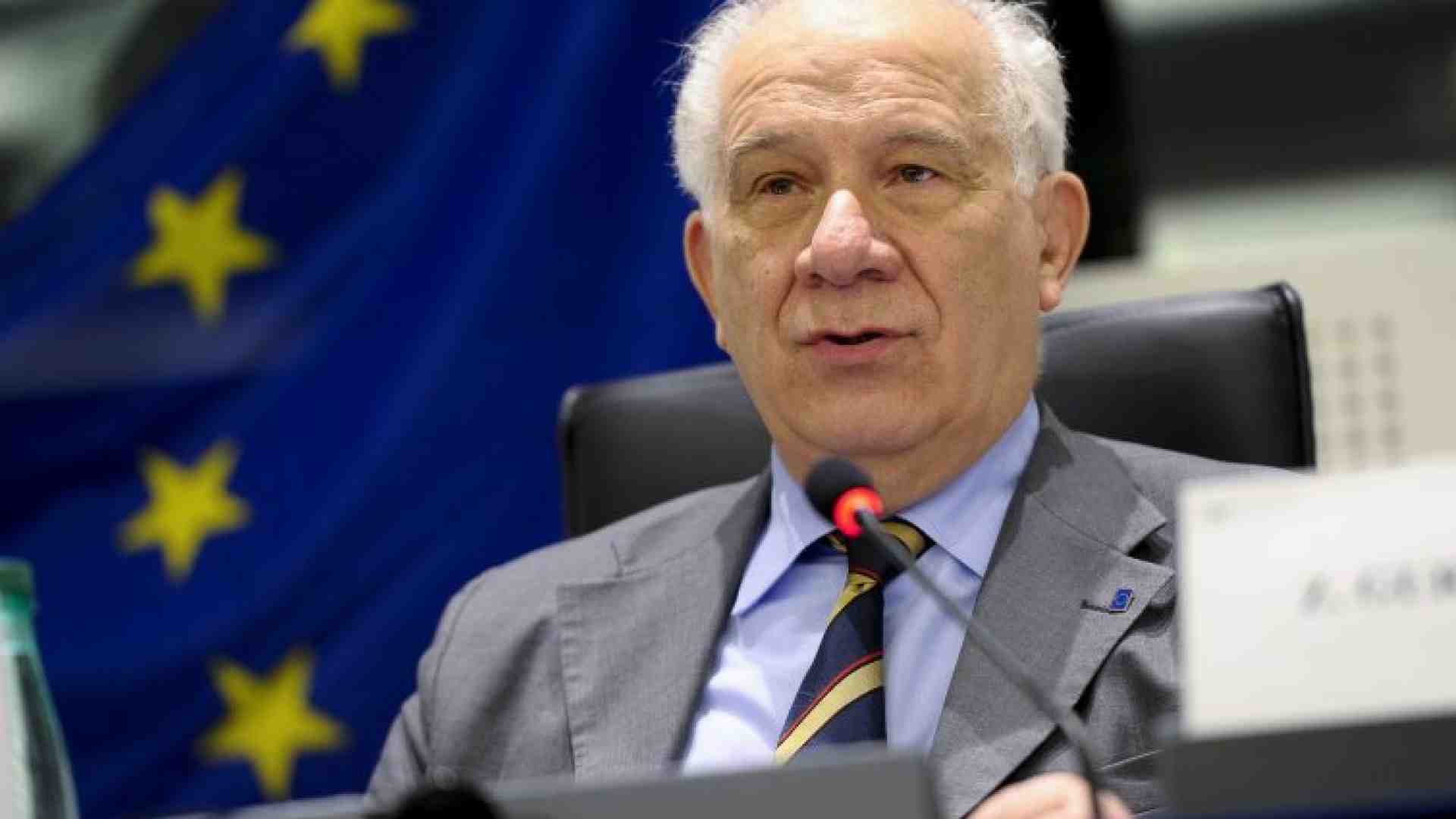 Immagine di Cos'è la capacità giuridica del concepito e perché Carlo Casini voleva una legge