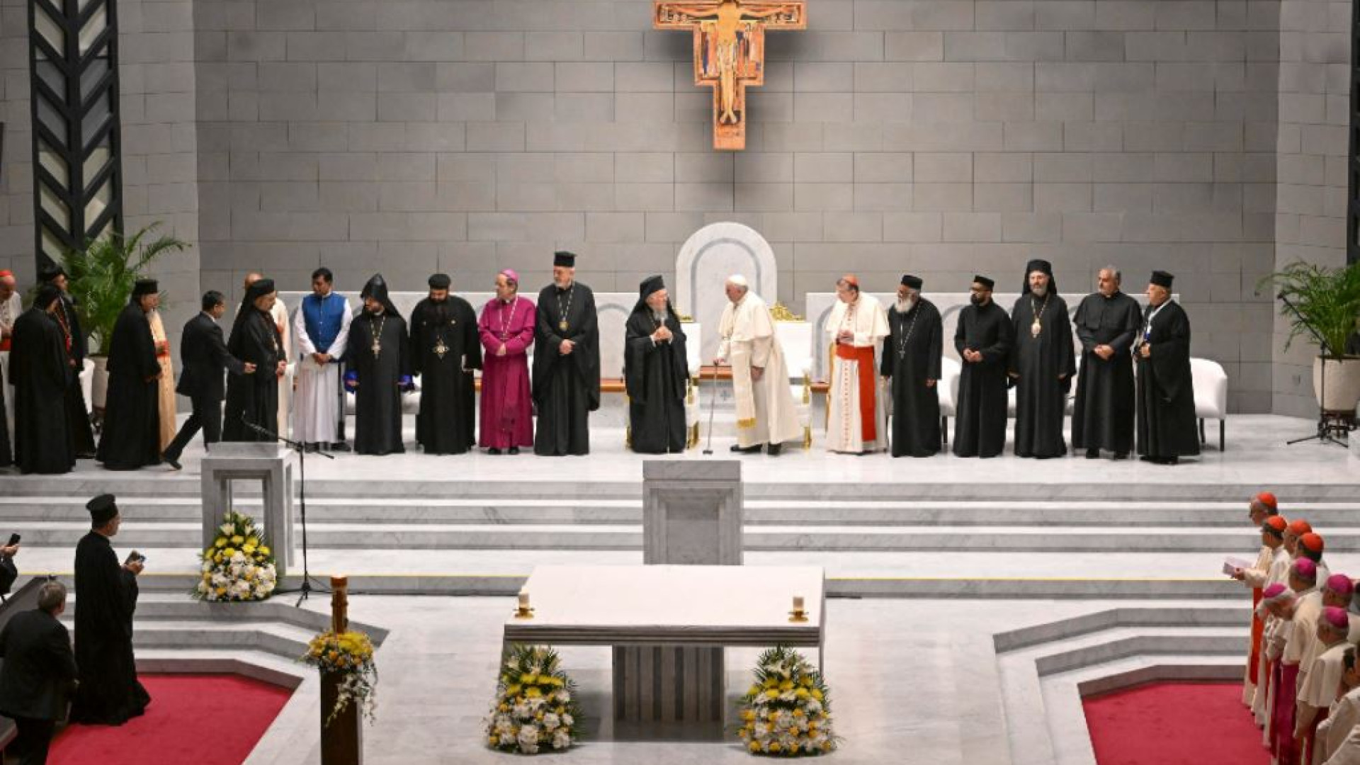 Immagine di Il Papa e la preghiera per la pace: per i cristiani unità nella diversità