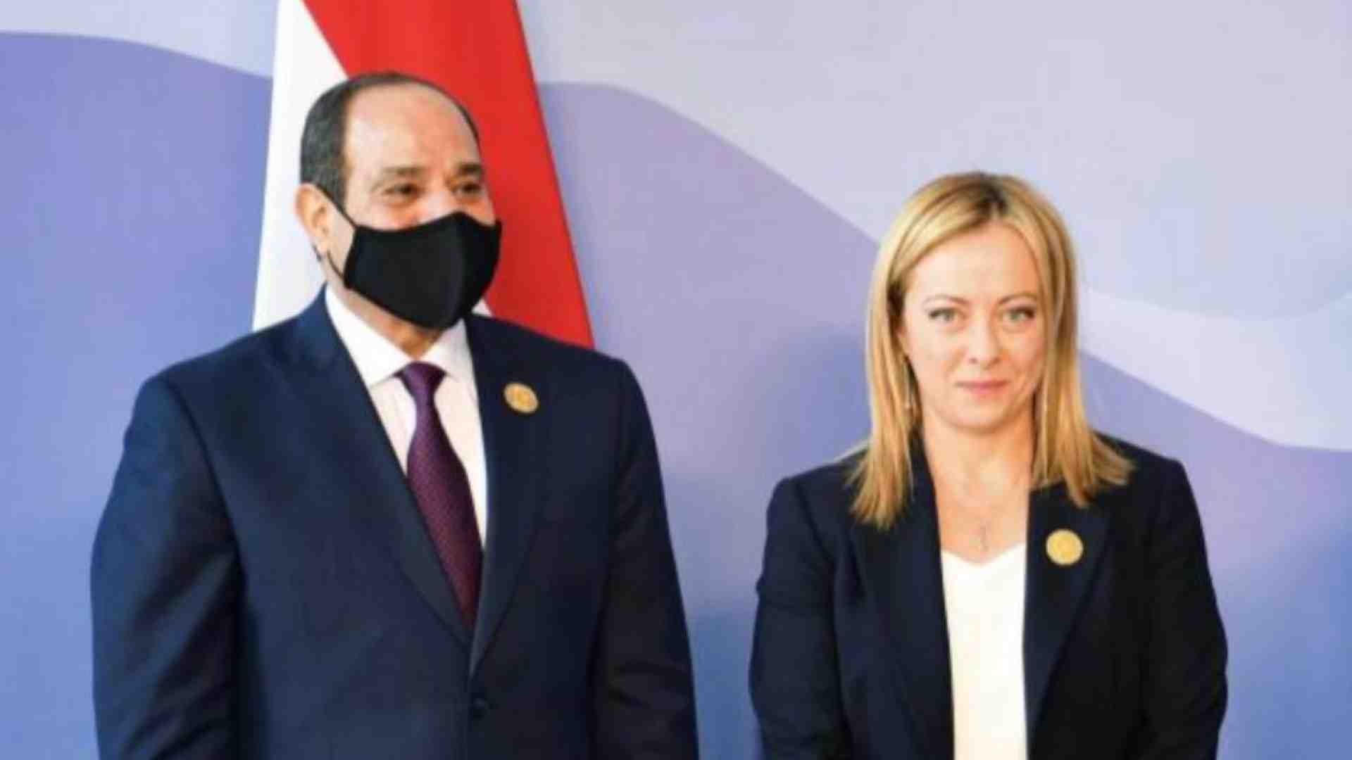 Immagine di Meloni pressa al-Sisi su Regeni e Zaki. «Clima, l’Italia farà la sua parte»