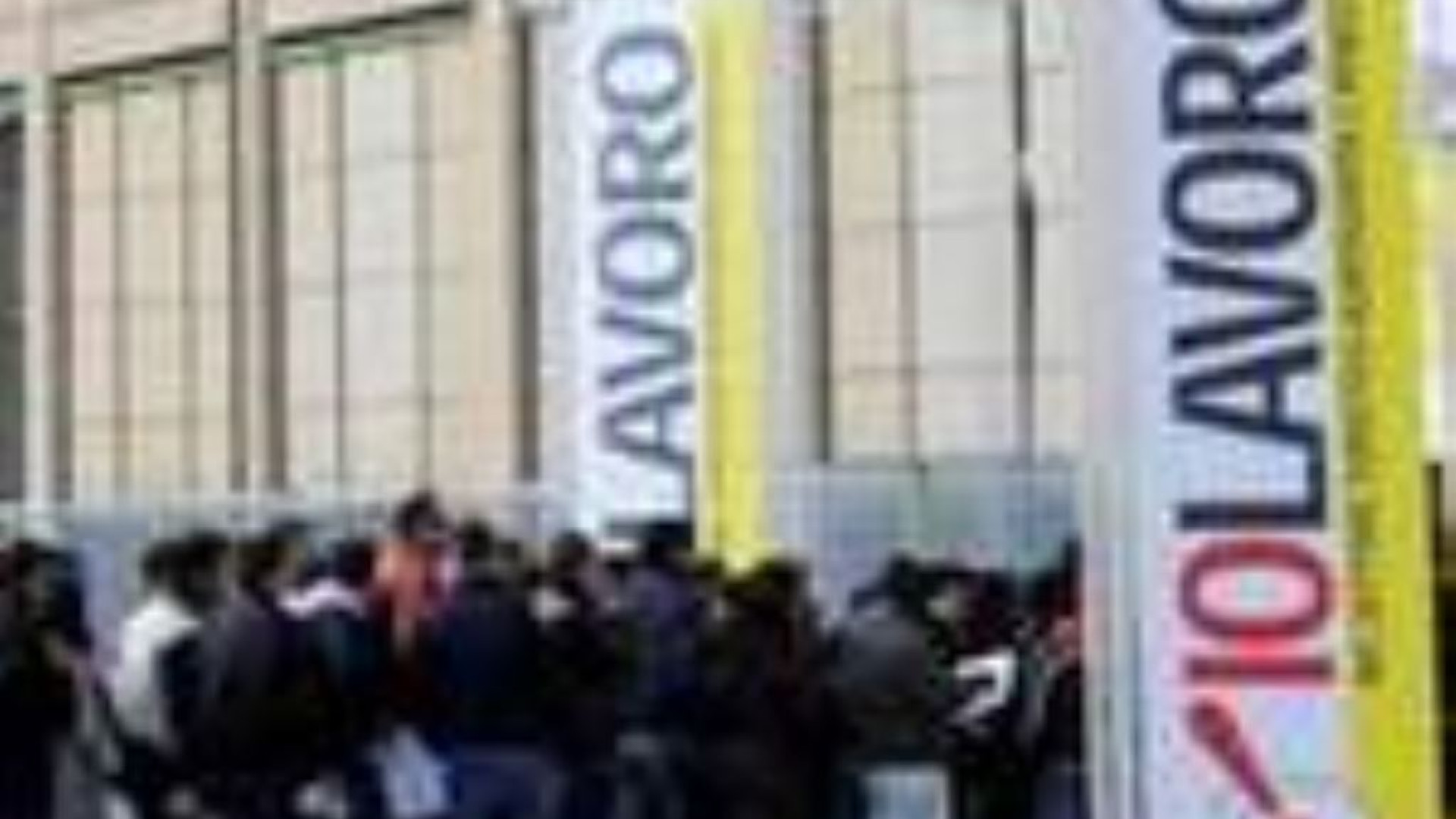 Immagine di Giovani sempre più precari e sottopagati