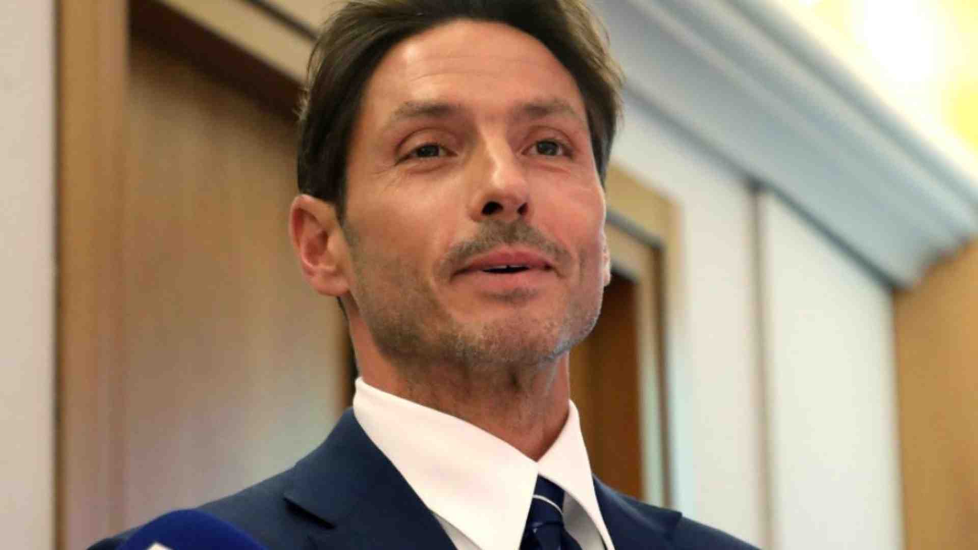 Immagine di Il suicido di Forlì, Pier Silvio Berlusconi sul caso Iene: non succeda più