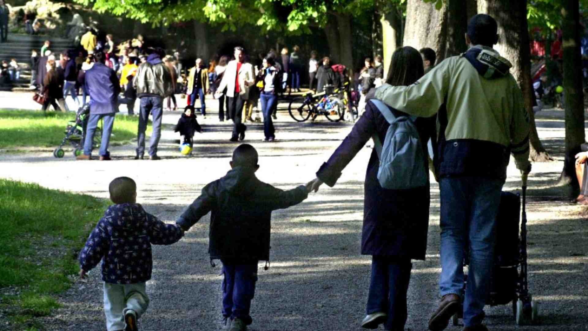 Immagine di Quattro figli e 100 euro in meno, la beffa dell'assegno unico (e dell'Inps)