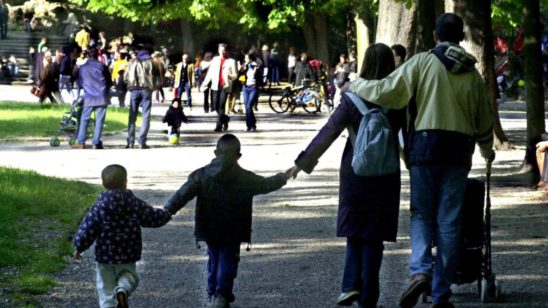 Immagine di Quattro figli e 100 euro in meno, la beffa dell'assegno unico (e dell'Inps)