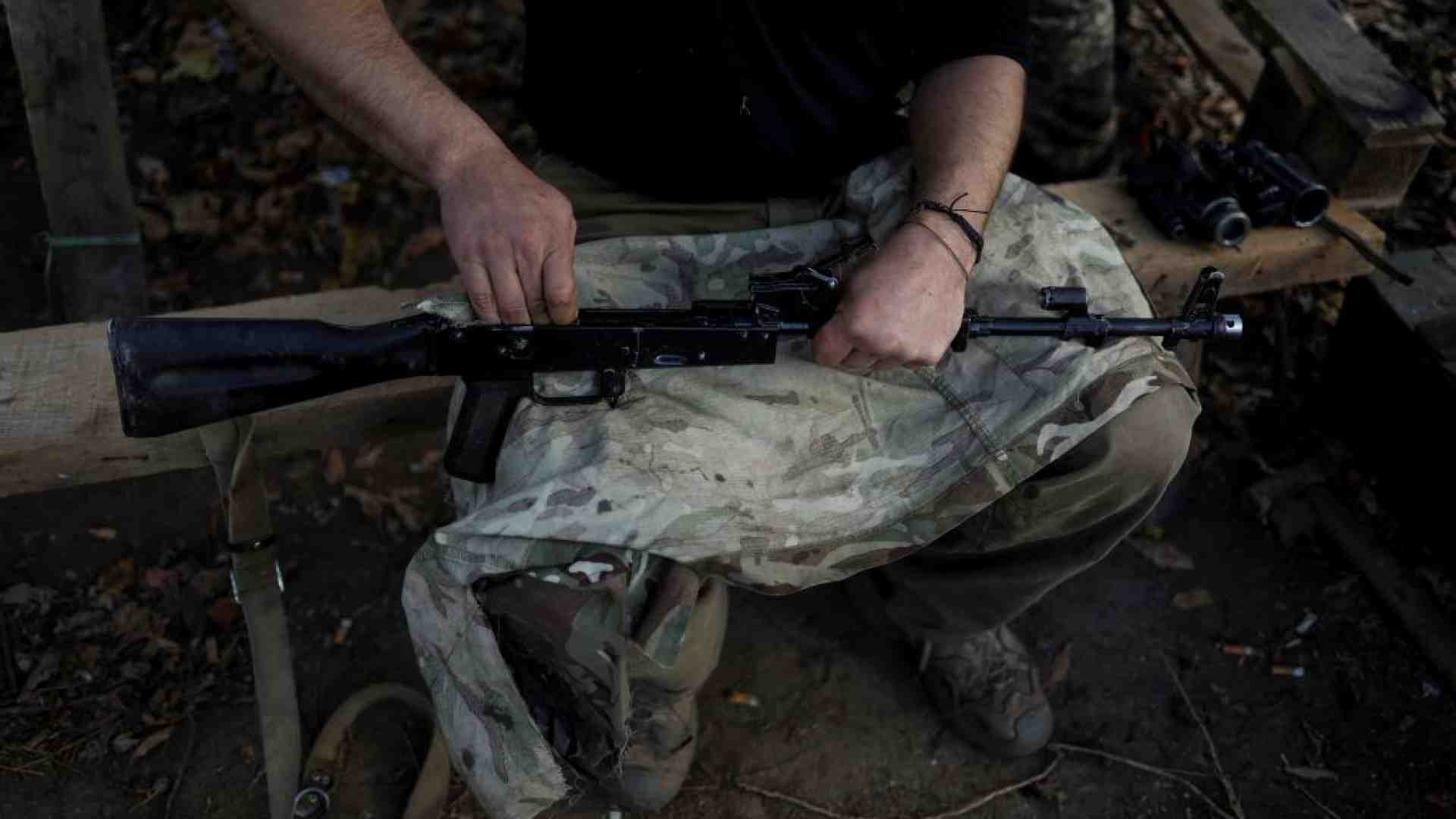 Immagine di Le mani delle mafie dell'Est sulle armi «donate» a Kiev dall'Occidente