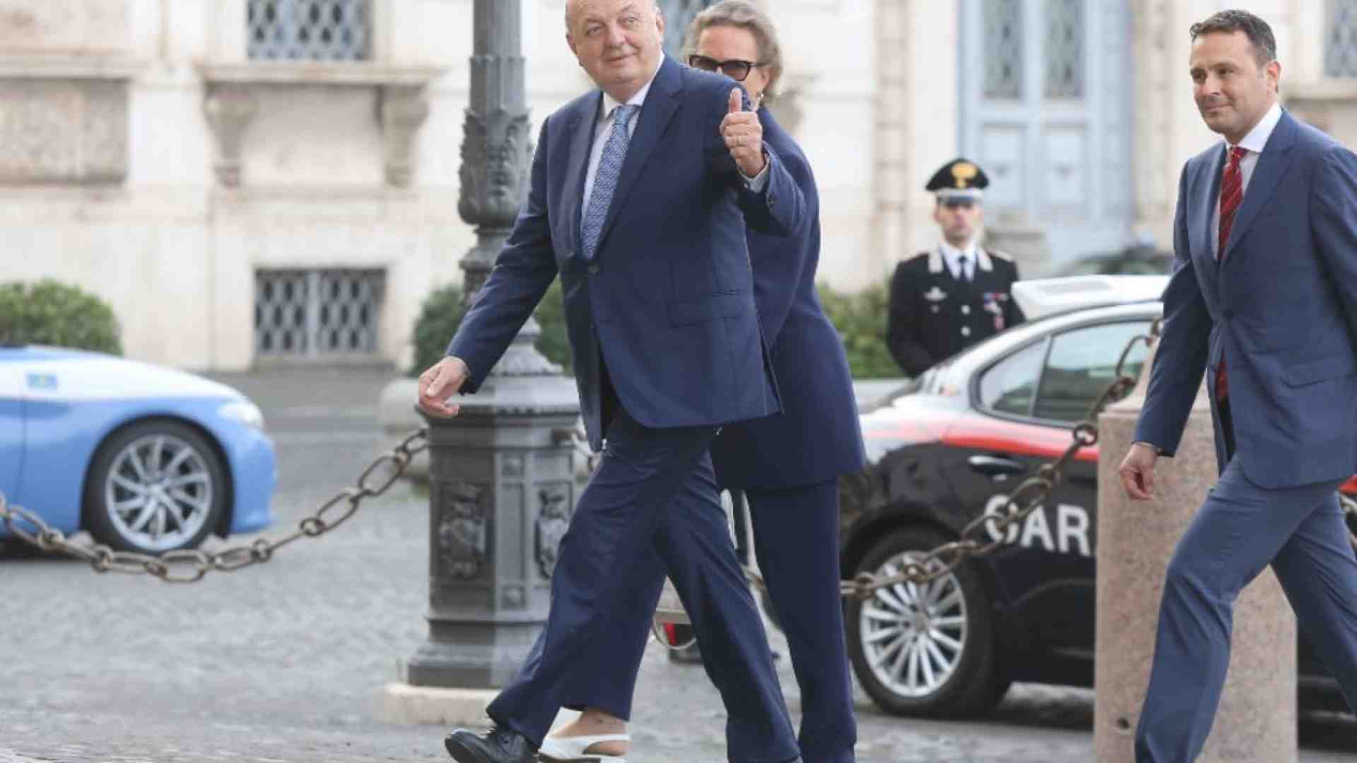 Immagine di Pichetto: «Opere energetiche basta con i baratti»