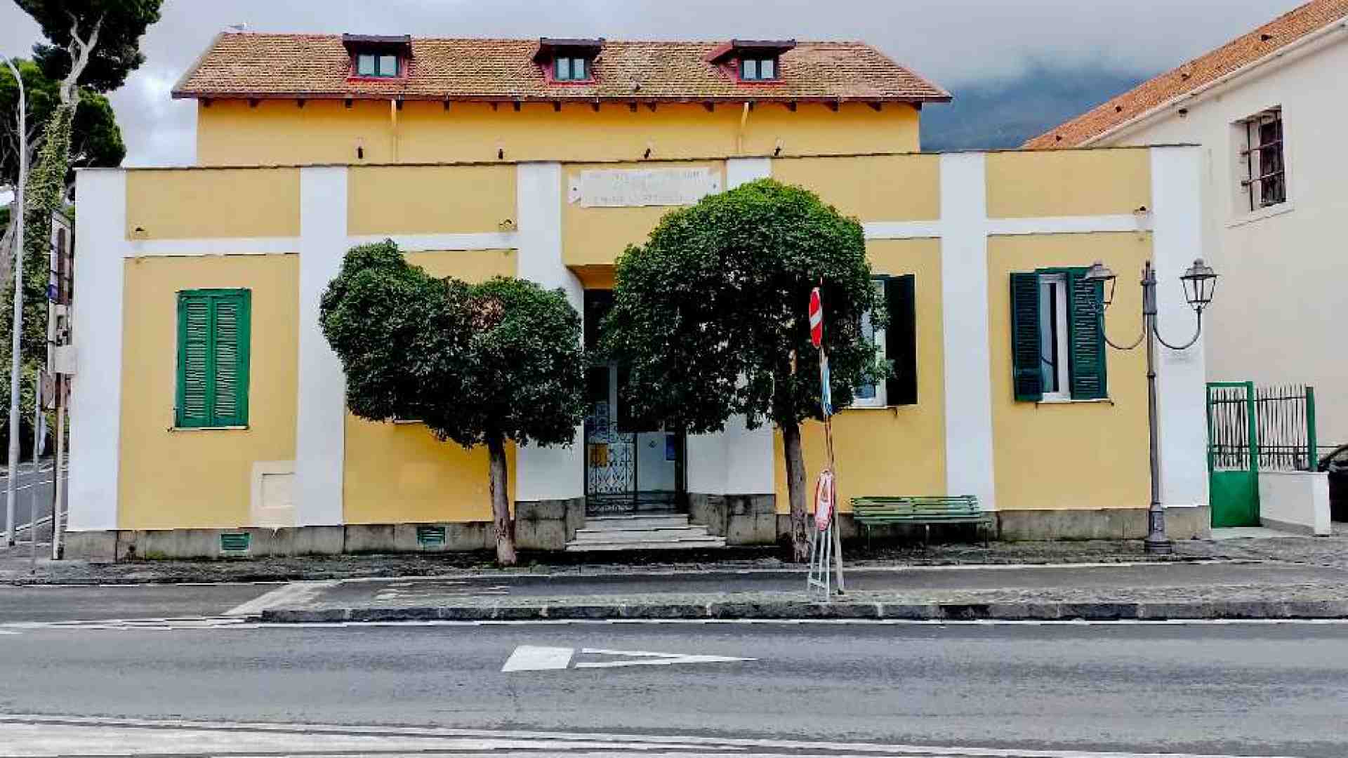 Immagine di Bimbi maltrattati, una suora arrestata. Il vescovo: grande sconcerto