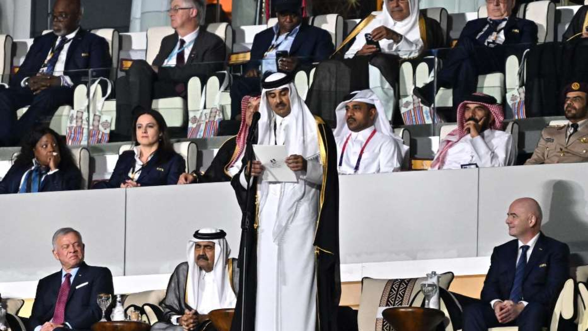 Immagine di La brutta figura dei Mondiali in Qatar e della Fifa, il coraggio degli iraniani