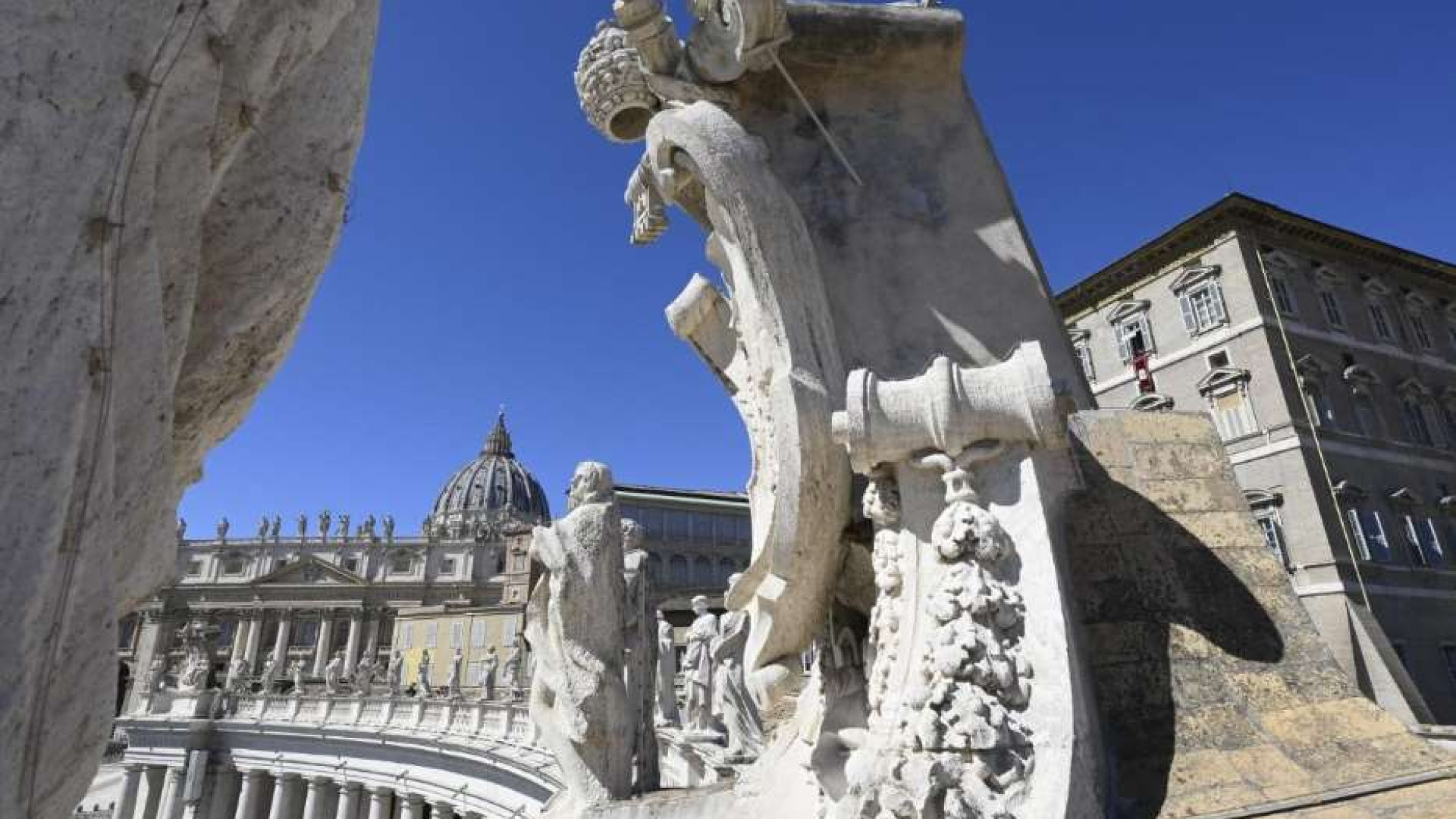 Immagine di Francesco nomina due donne al vertice in Vaticano