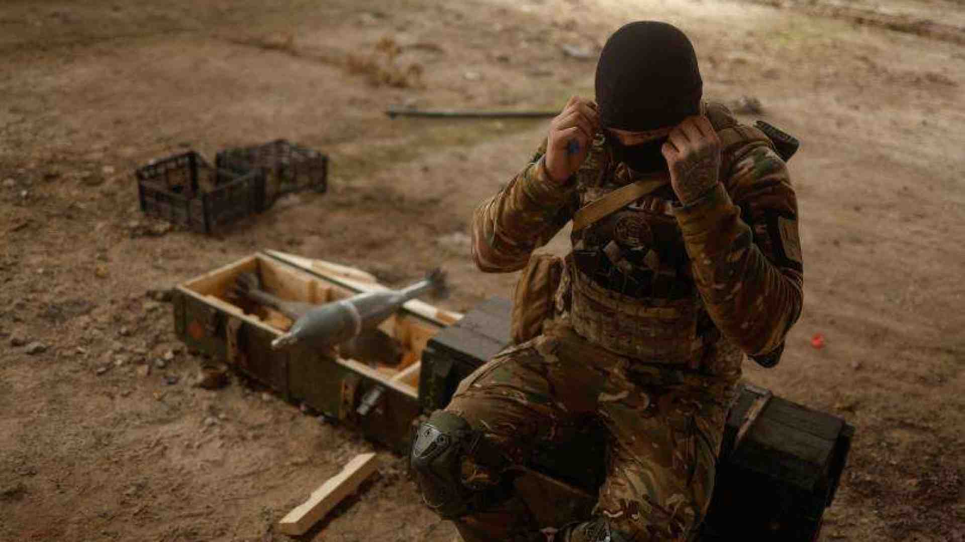 Immagine di Russi contro russi: battaglia a Kherson. Nemici di Putin a fianco degli ucraini