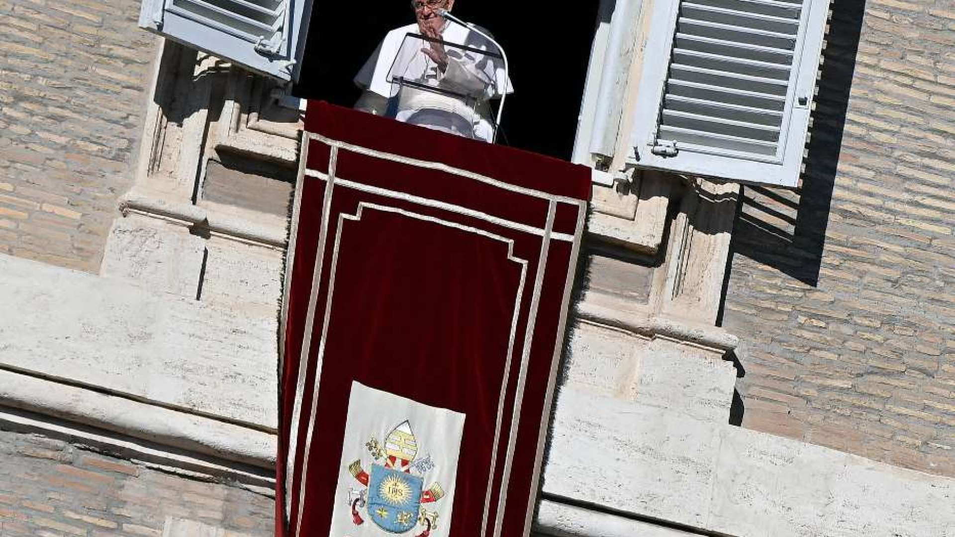 Immagine di Il Papa: In Avvento: svegliamoci, Dio è presente nelle cose di ogni giorno