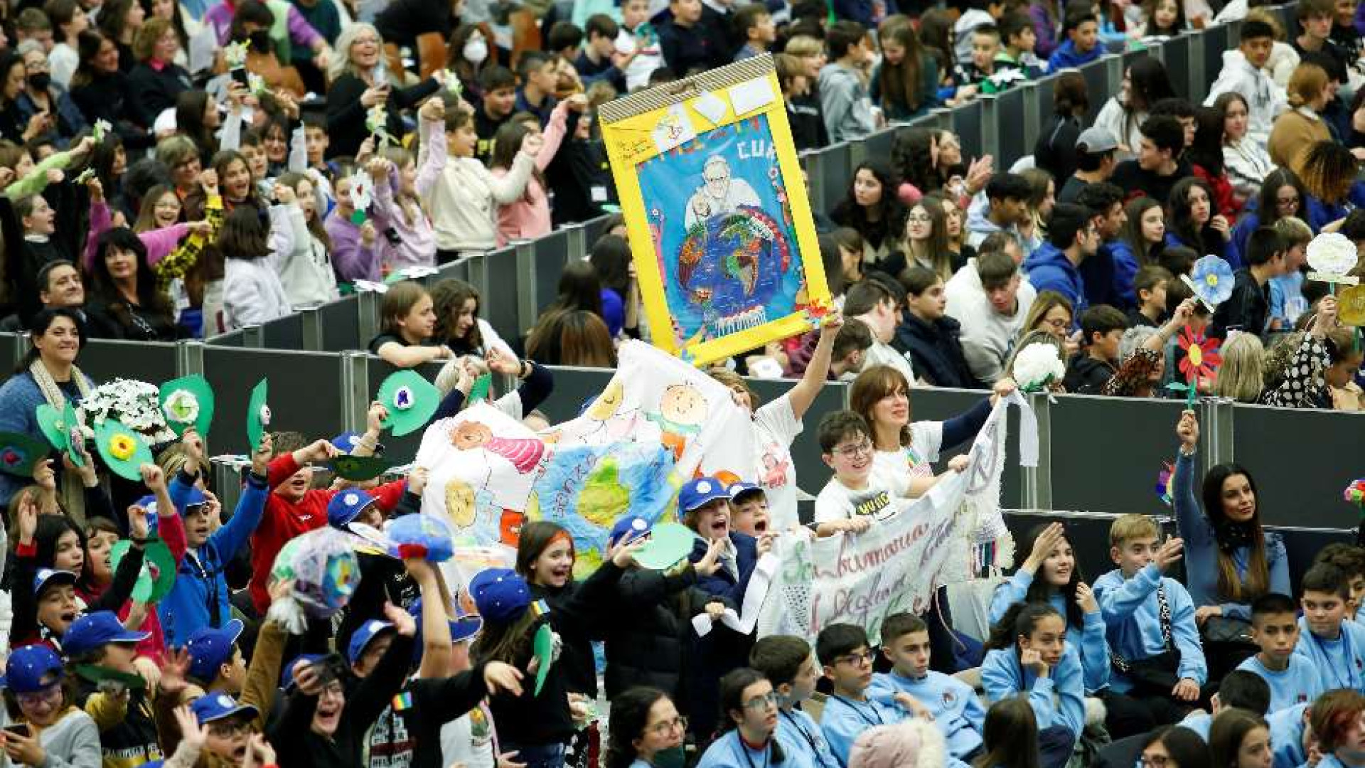 Immagine di Il Papa ai giovani: diventate poeti di pace, sognate la pace