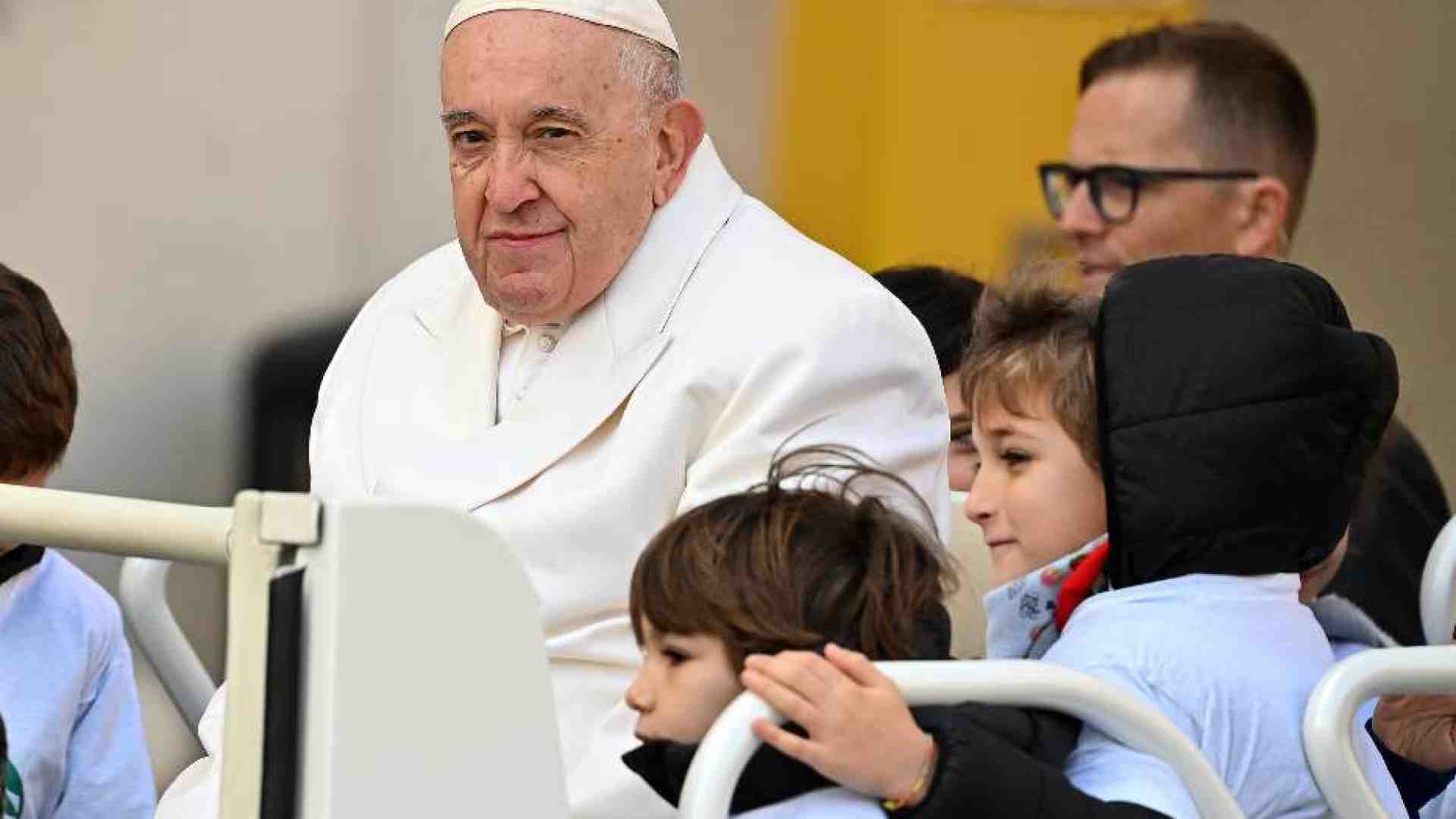 Immagine di Il Papa: Dio porti la pace alle nazioni provate dalla guerra
