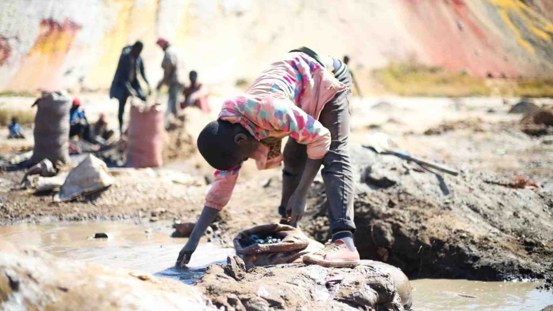 Immagine di «Basta bimbi minatori»: la campagna per salvare gli schiavi del cobalto