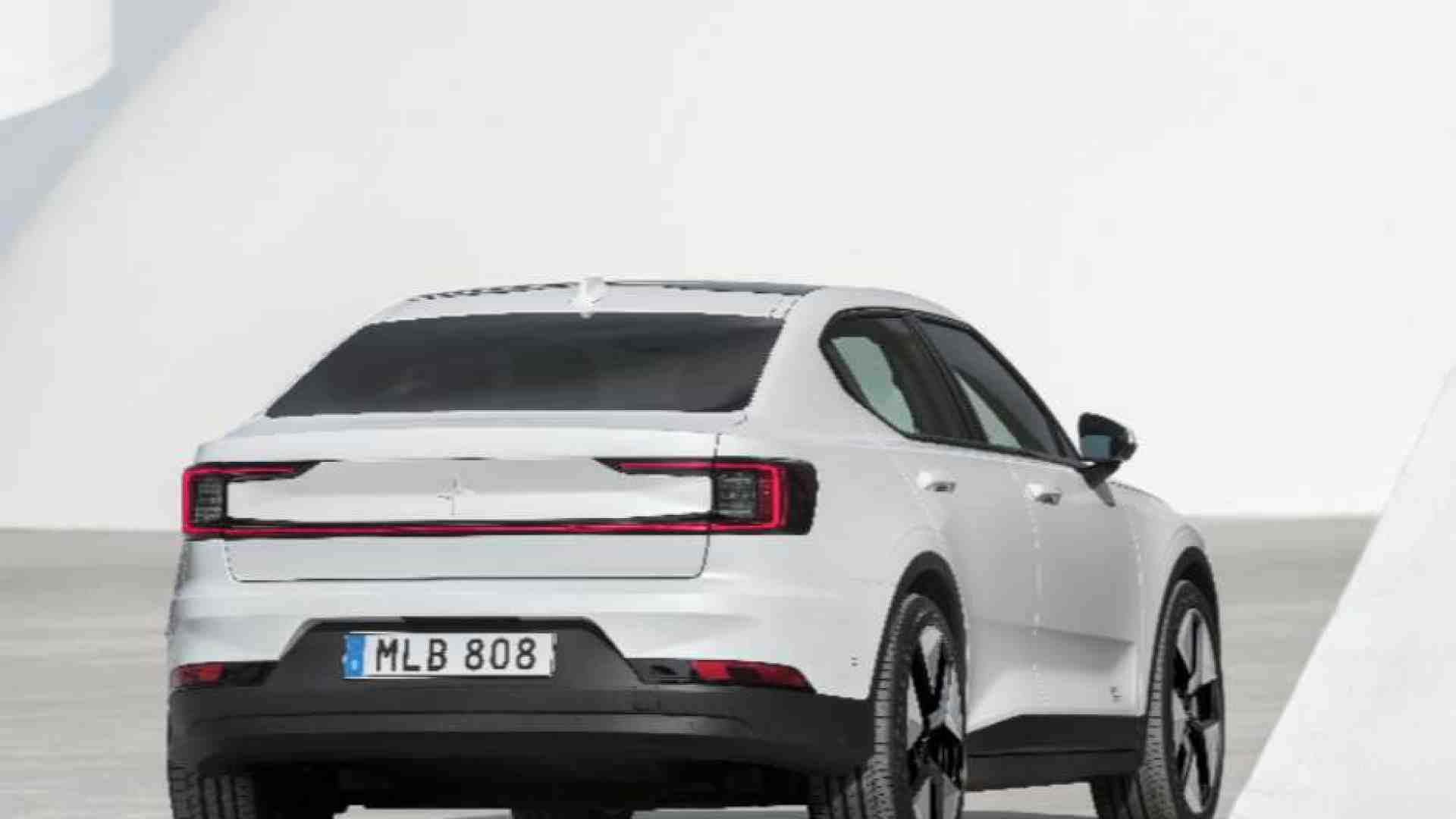 Immagine di Ecco Polestar 2, l'elettrica svedese (e cinese) che sfida Tesla