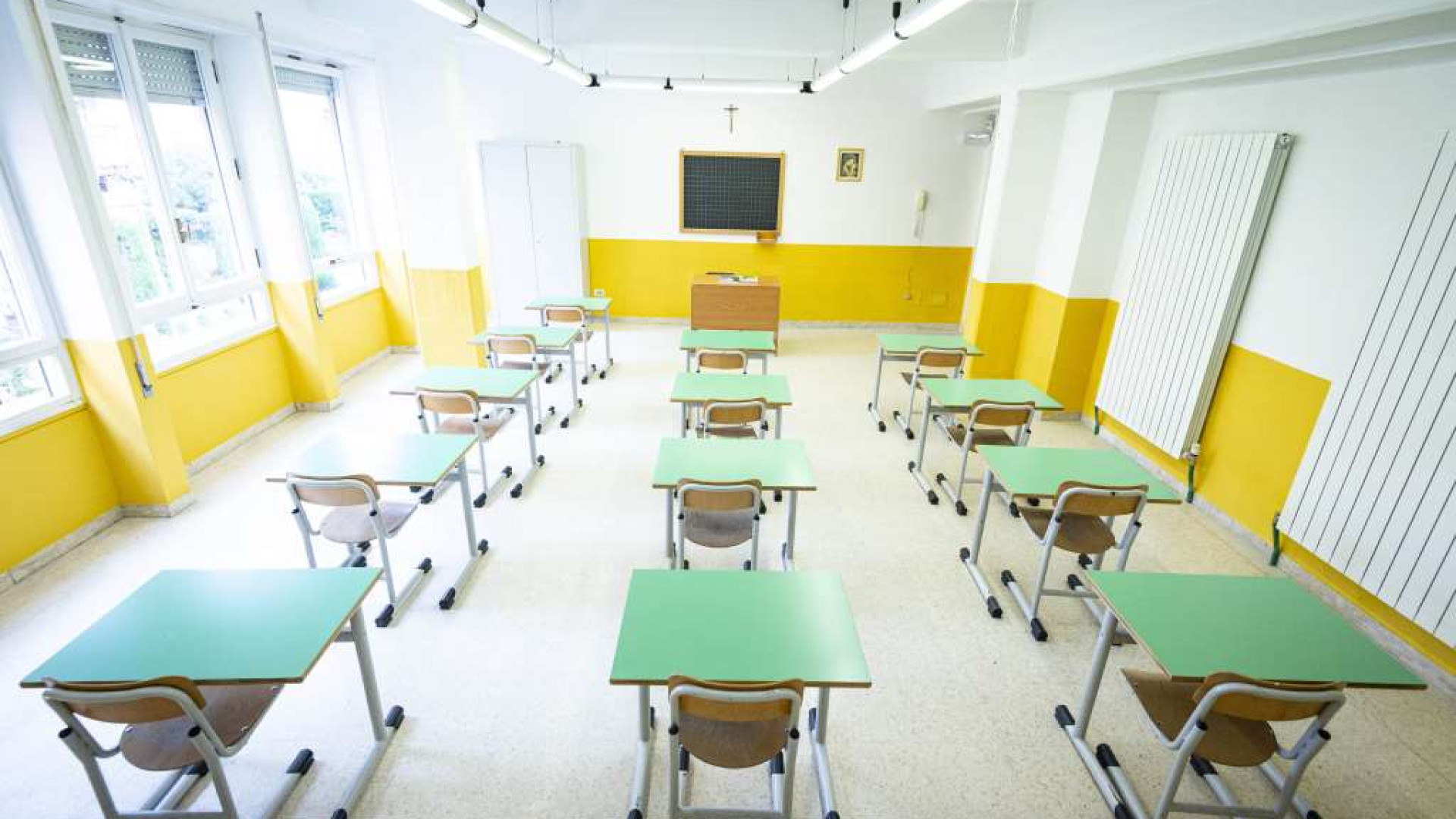 Immagine di Meno iscritti a scuola, ma è boom di abbandoni e Neet