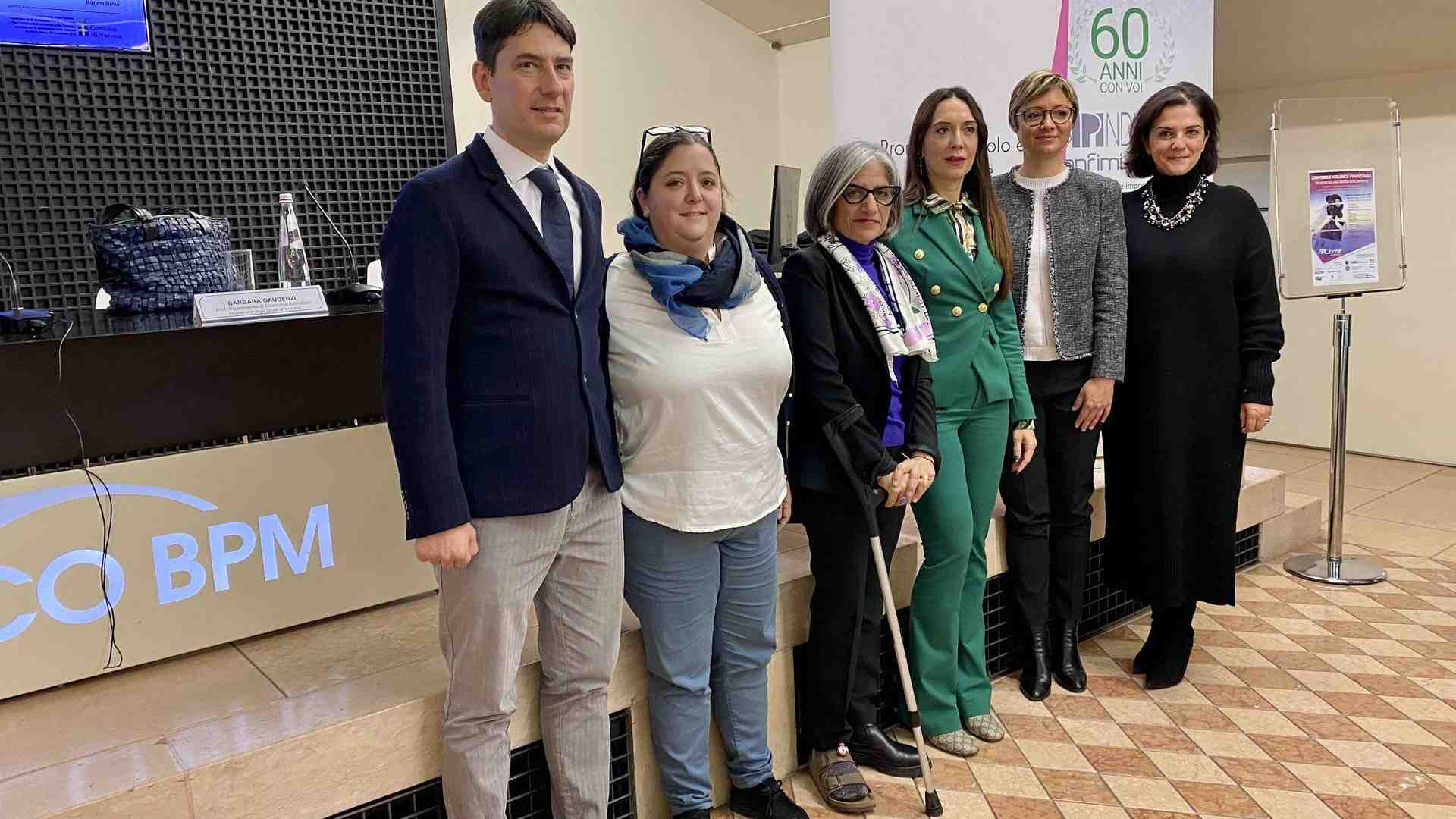 Immagine di Informazione e prevenzione contro “L’invisibile violenza finanziaria”