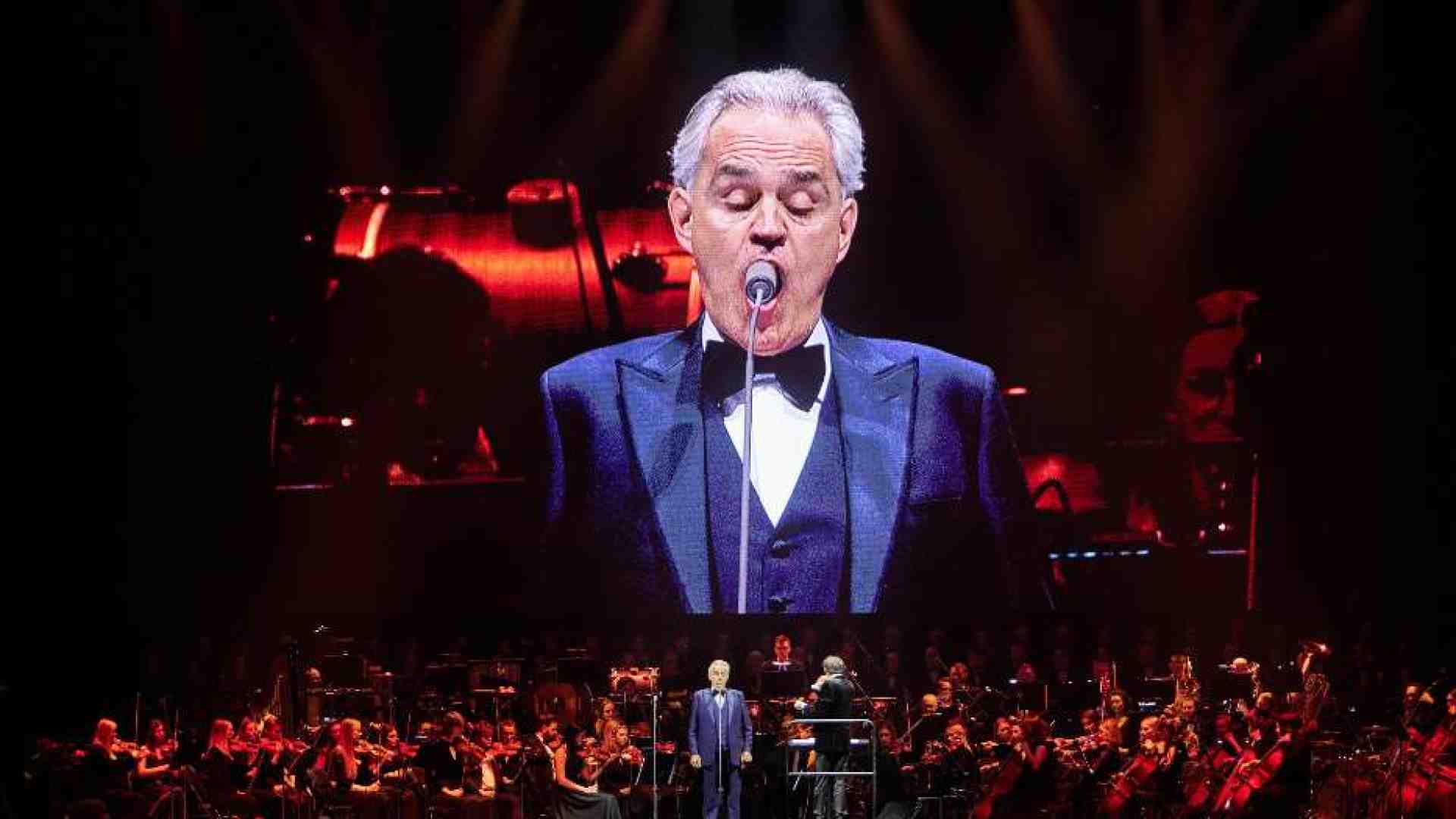 Immagine di Le campane di Lajatico non suonano più, Andrea Bocelli paga il restauro