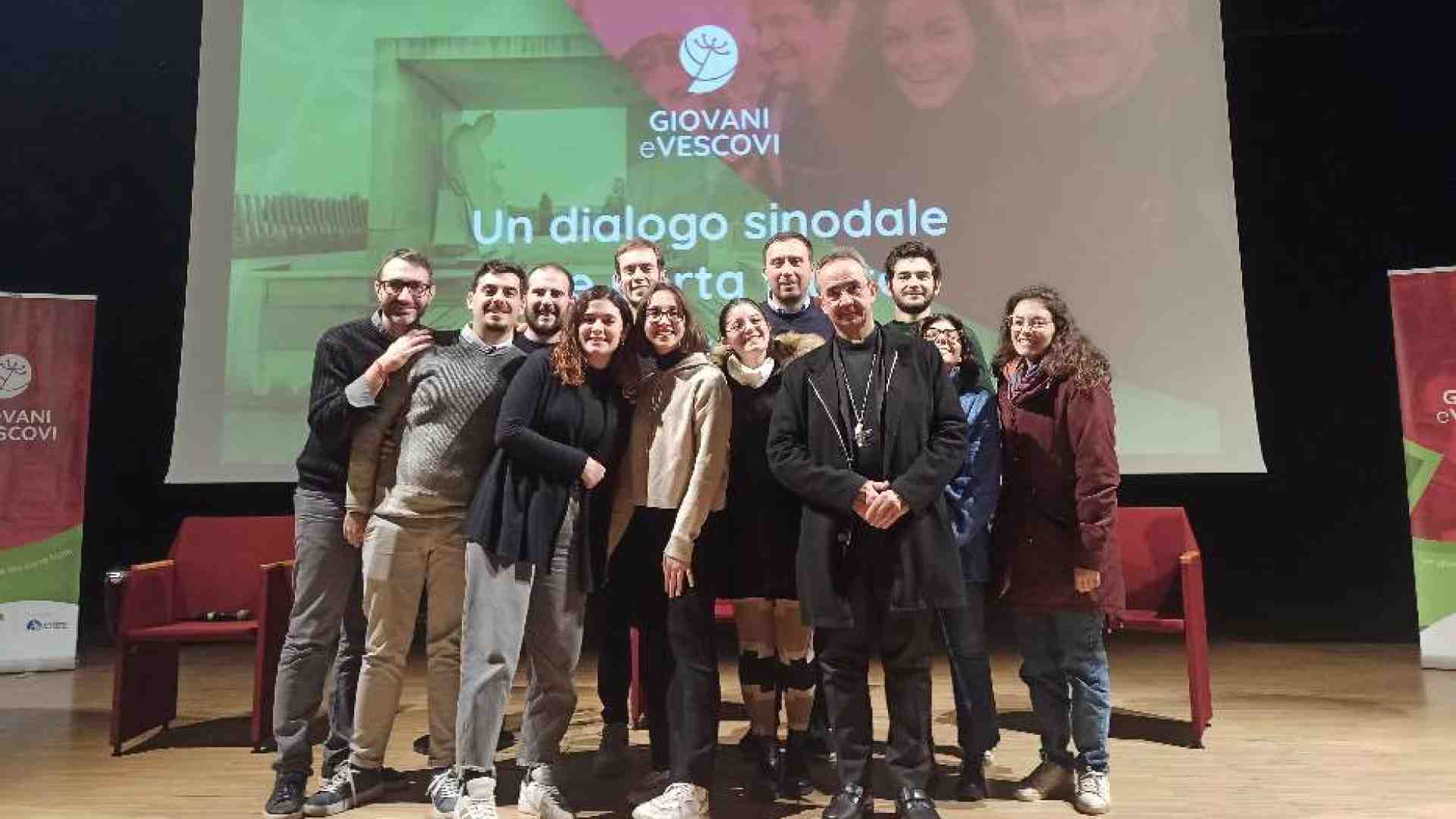 Immagine di Tra giovani e vescovi della Lombardia un dialogo sinodale che porta frutto
